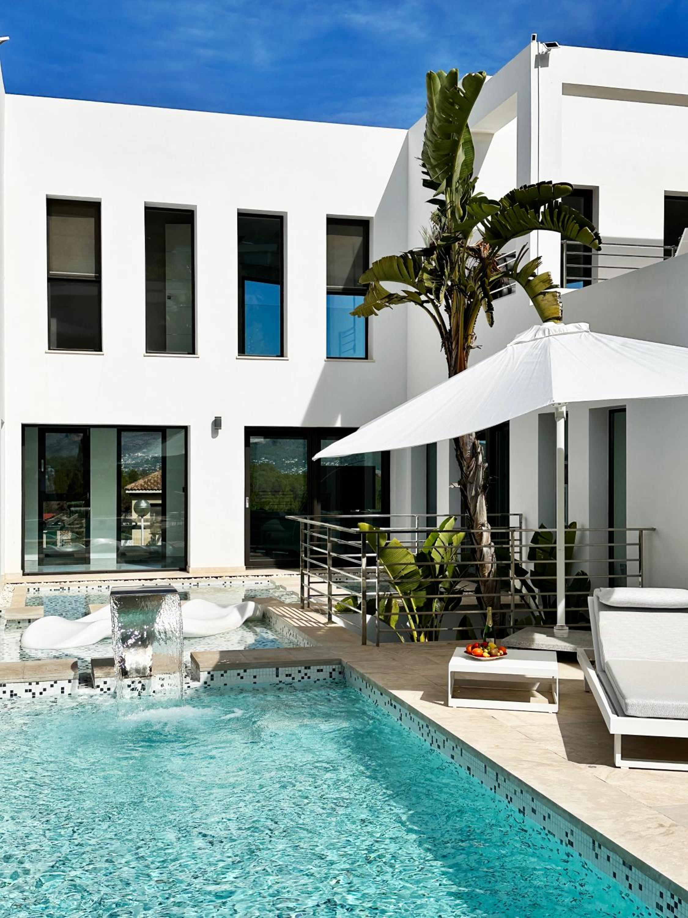 Exquisite Luxury Paradise