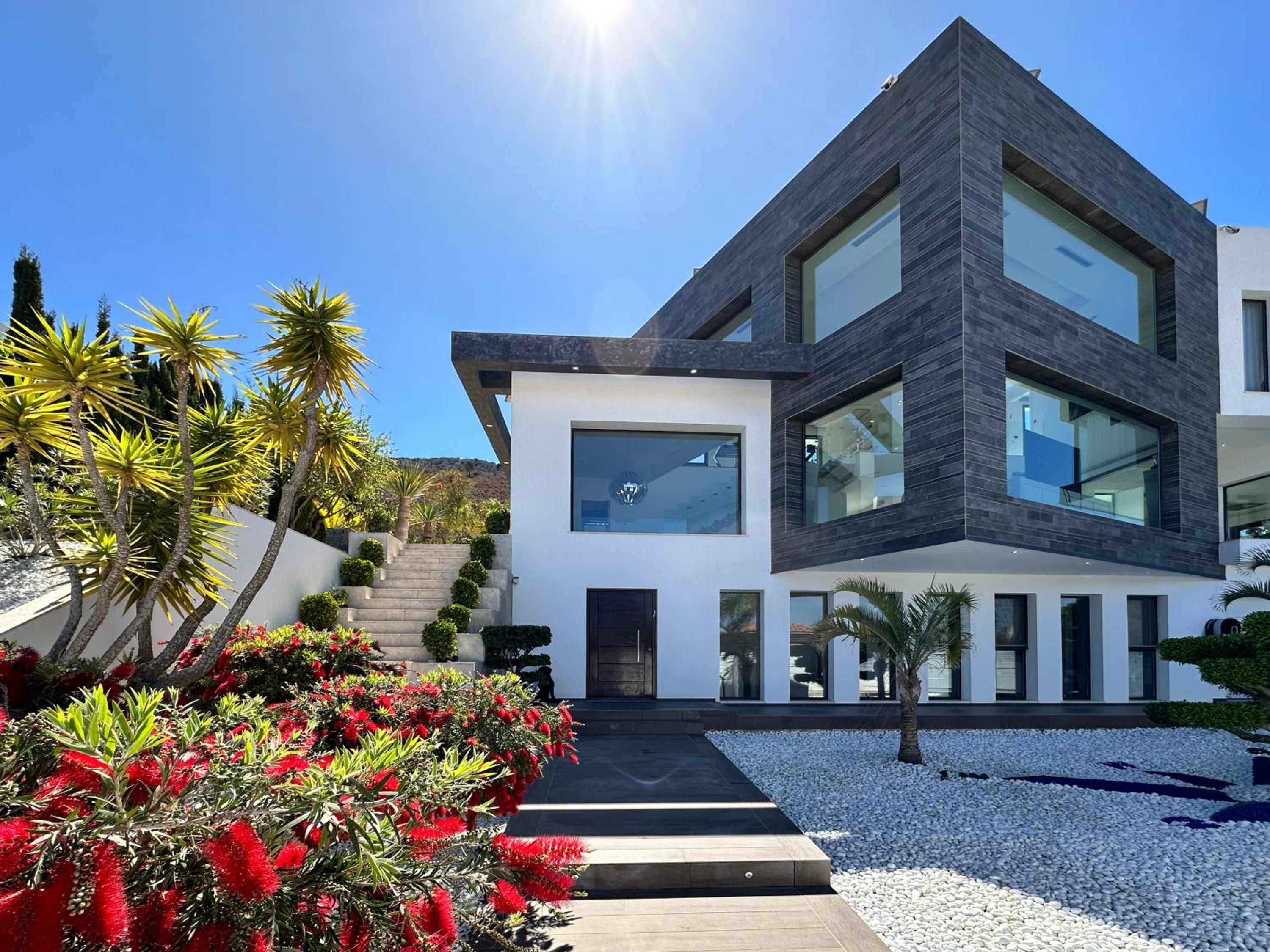 Exquisite Luxury Paradise