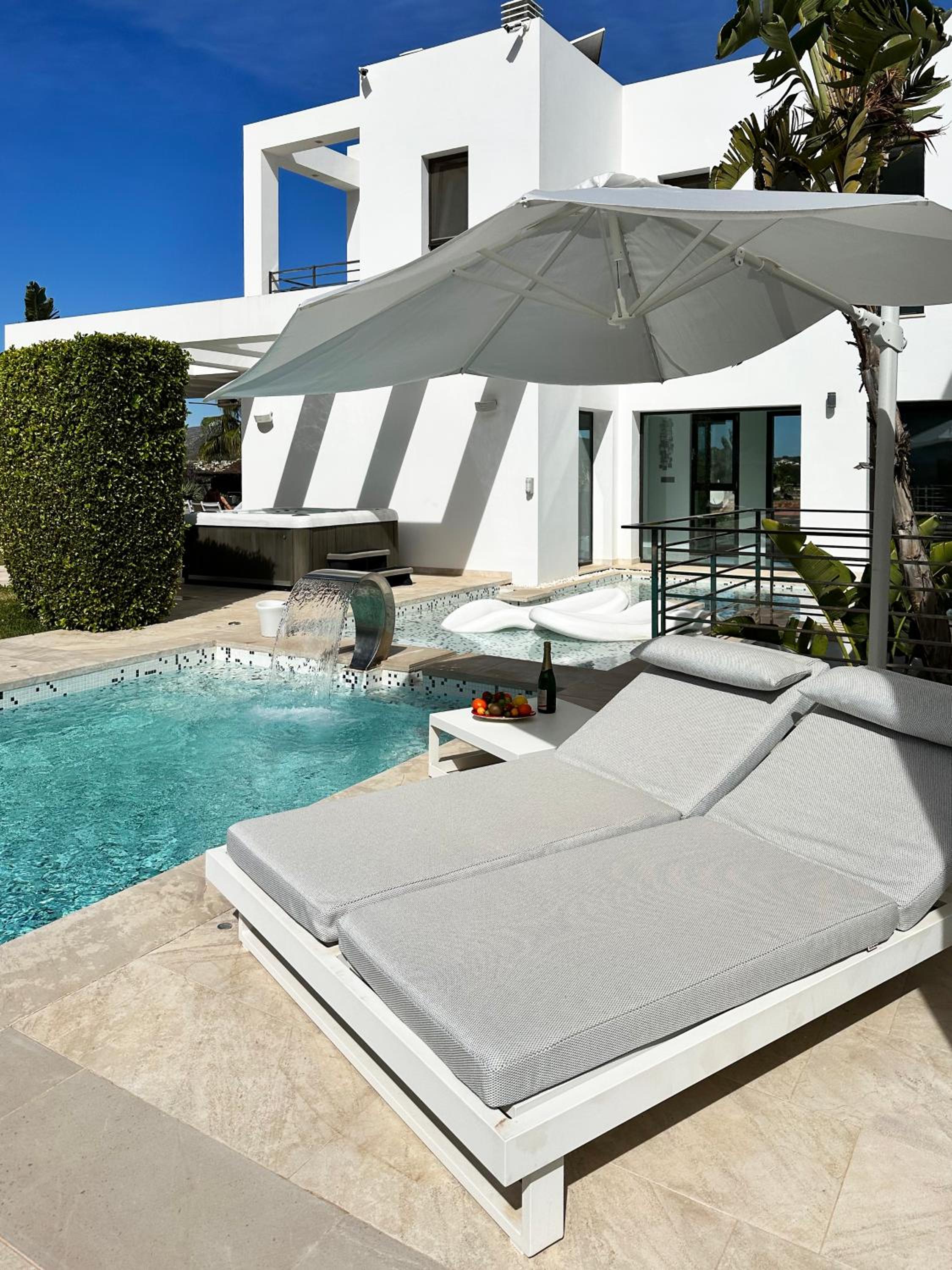 Exquisite Luxury Paradise