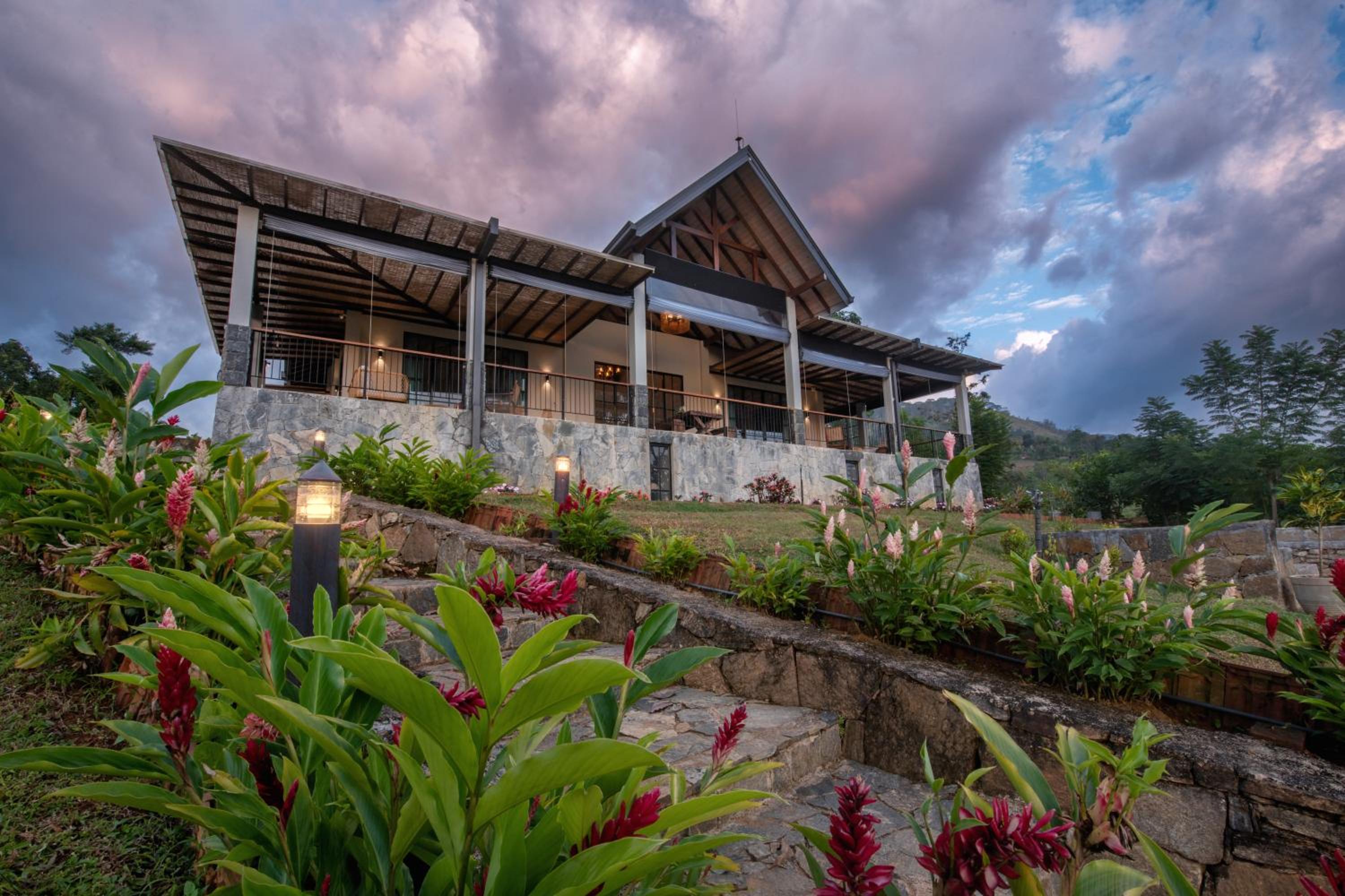 Jade Villas - Digana view 2