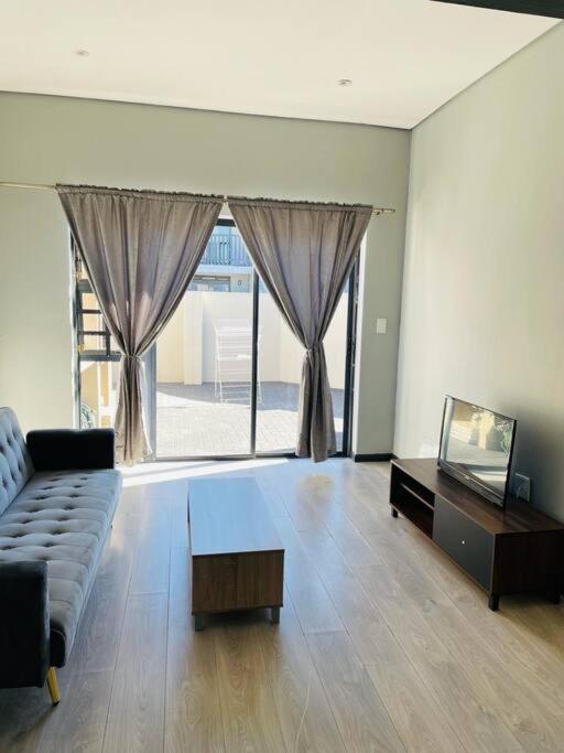 Rachel`s Guest House - Cape Town view 3