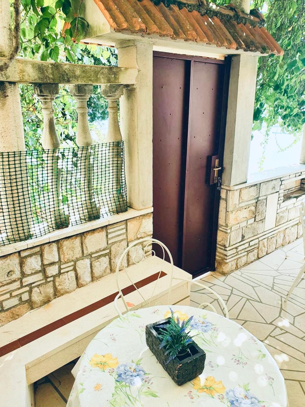 Dalmatian House, spacious stone terraces, balcony , views