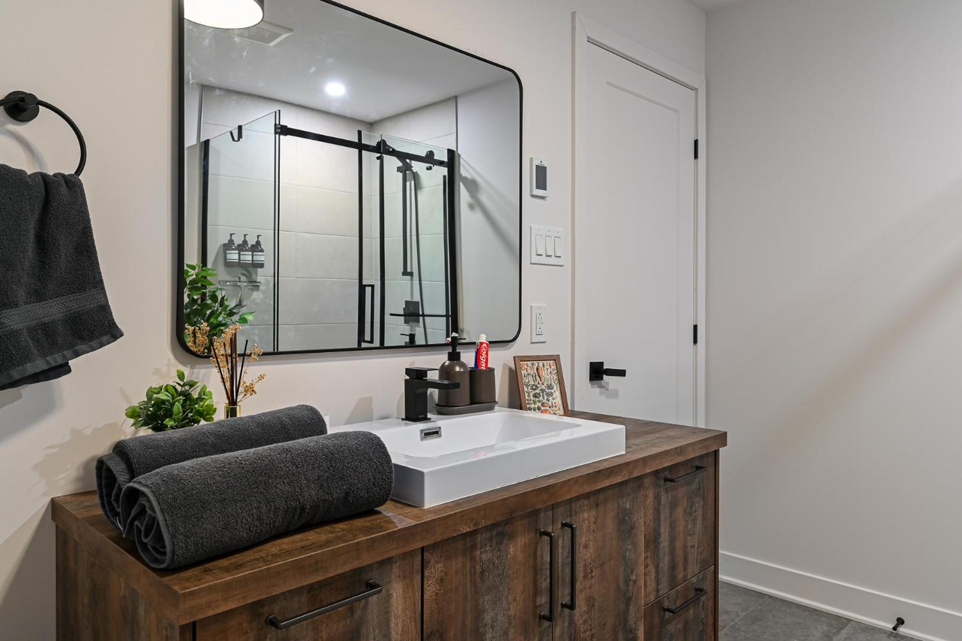 Luxurious & Tranquil Nature Getaway with SPA & Scenic Views