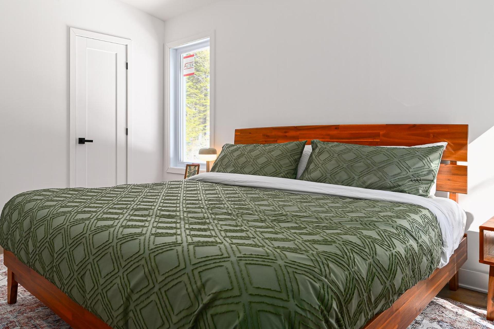 Luxurious & Tranquil Nature Getaway with SPA & Scenic Views