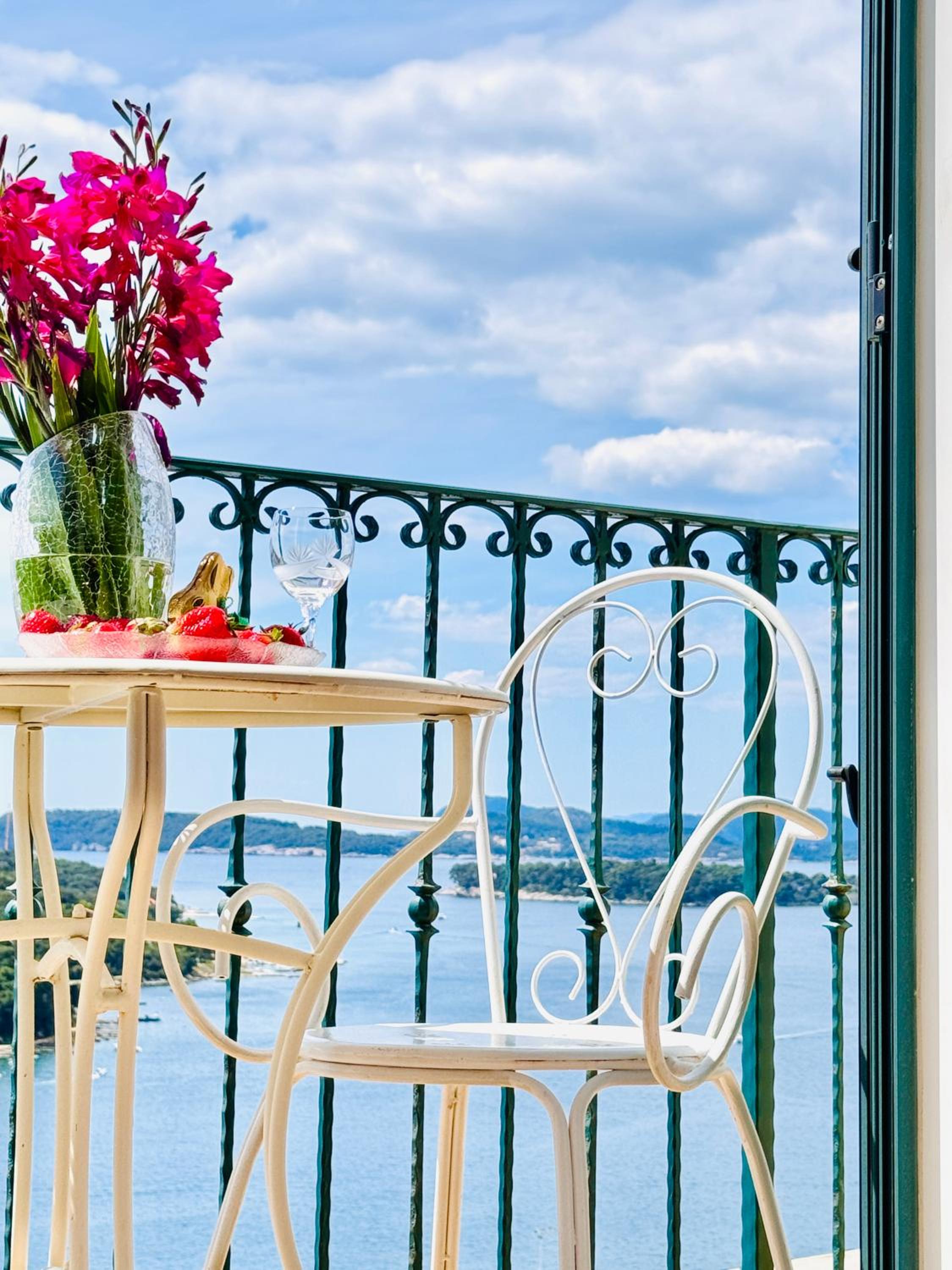 Dalmatian House, spacious stone terraces, balcony , views