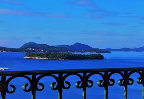 Dalmatian House, spacious stone terraces, balcony , views
