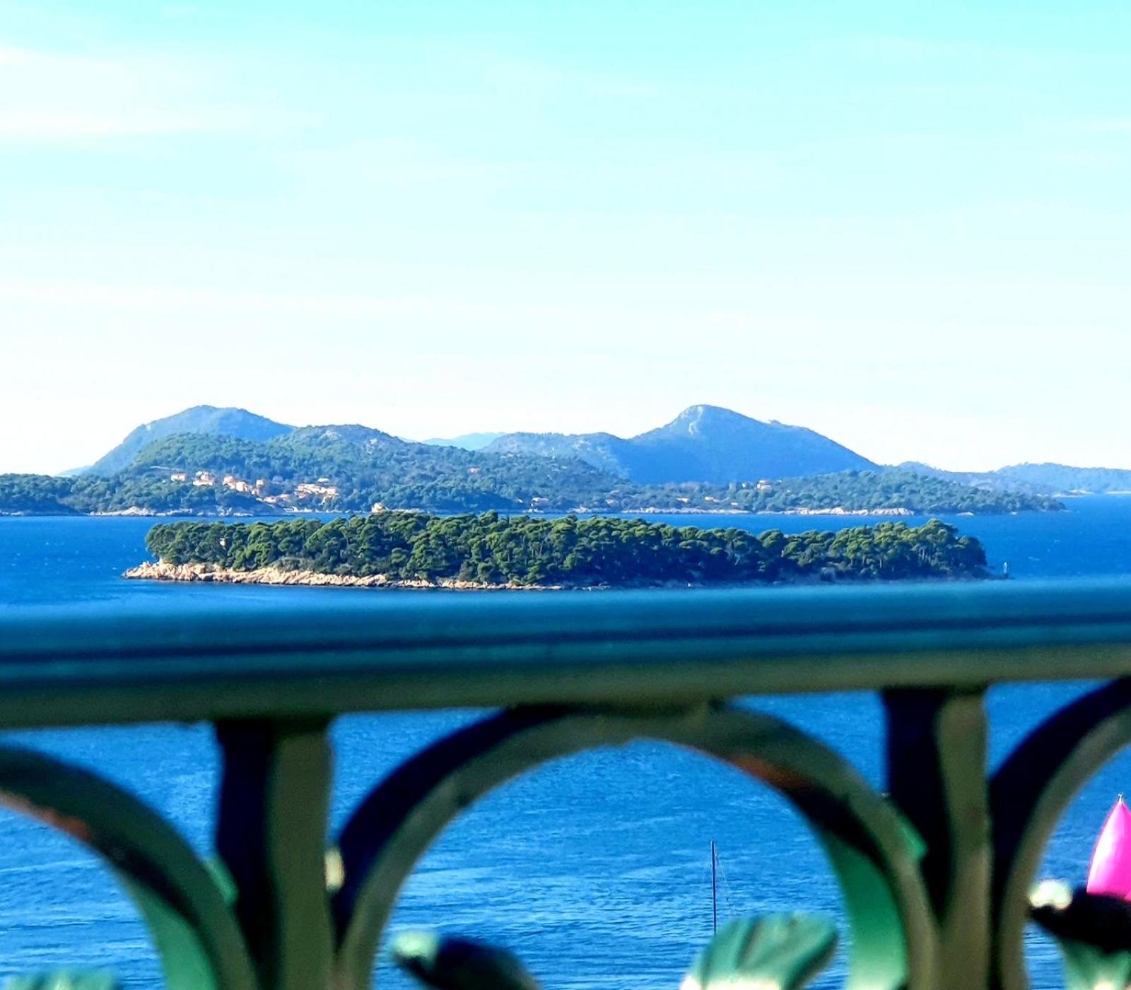 Dalmatian House, spacious stone terraces, balcony , views