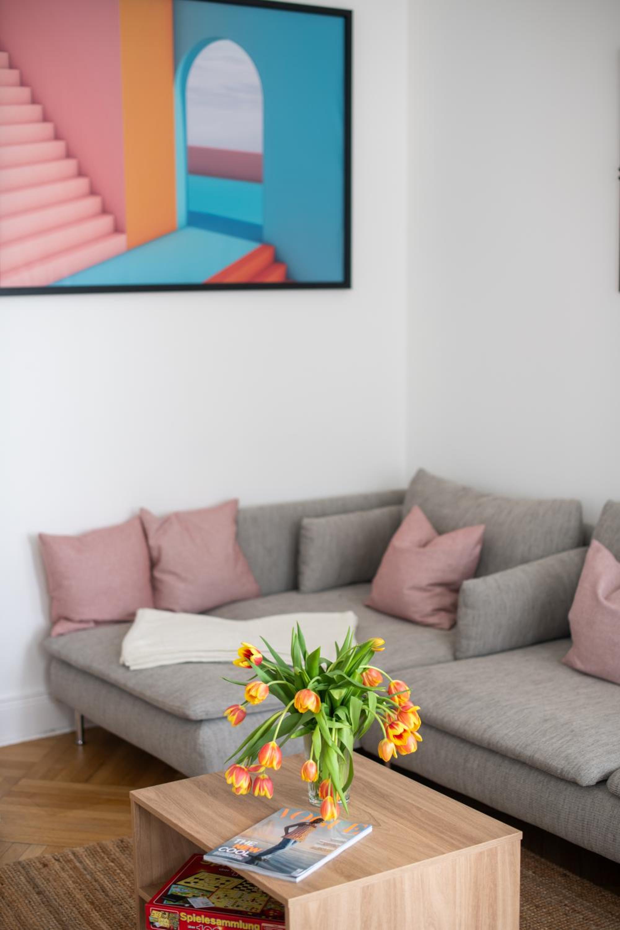 KAISER 02 by ROCKCHAIR Apartments l SUPERHOST Status l 3 Bedrooms Boxspringbeds 2 Bathrooms l Cozy Family & Business Flair 155 sqm 3 Balcony 2nd Floor Elev