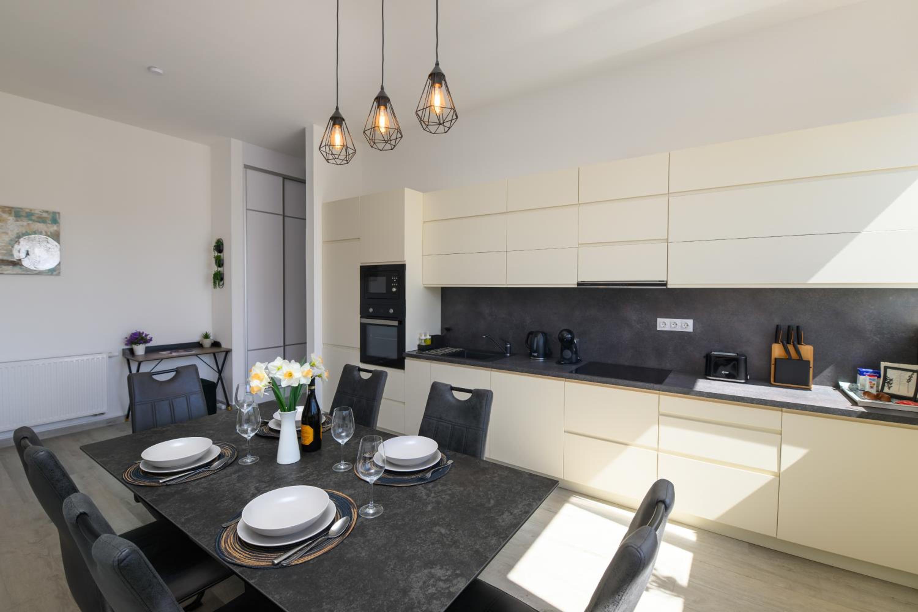 Domino Suite Eger - Image 5