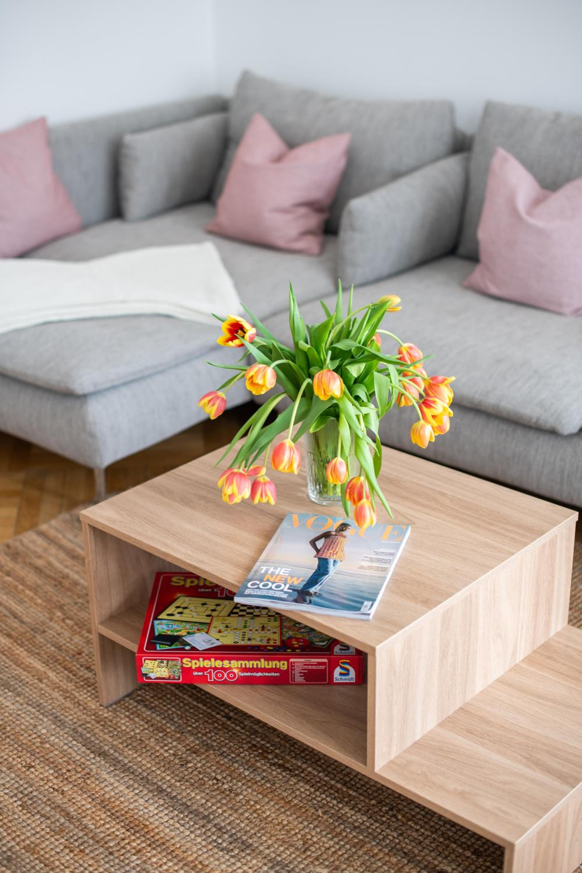 KAISER 02 by ROCKCHAIR Apartments l SUPERHOST Status l 3 Bedrooms Boxspringbeds 2 Bathrooms l Cozy Family & Business Flair 155 sqm 3 Balcony 2nd Floor Elev