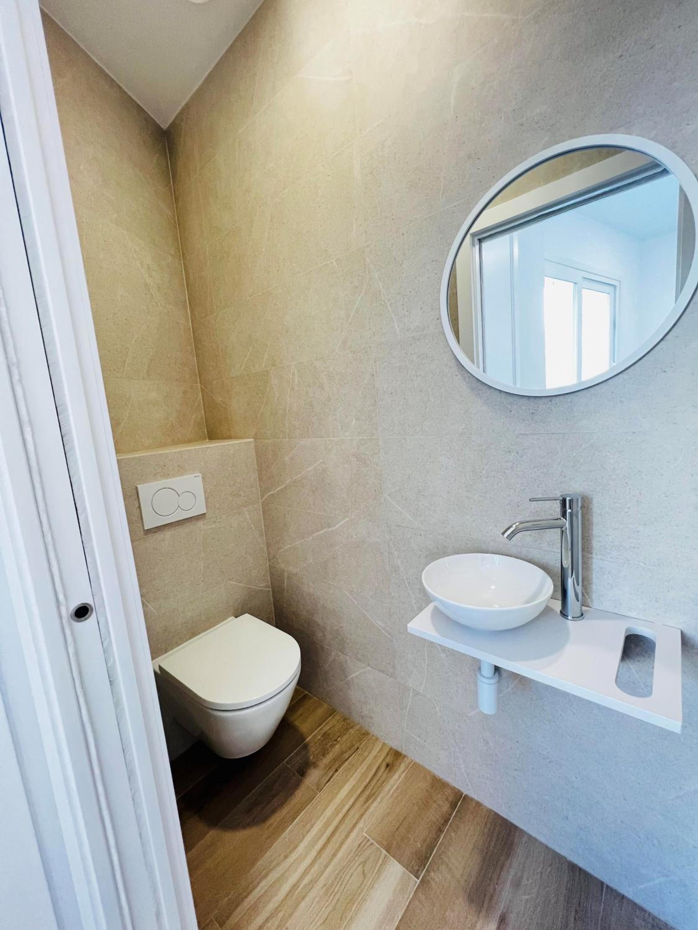 Bonito apartamento moderno con terraza privada
