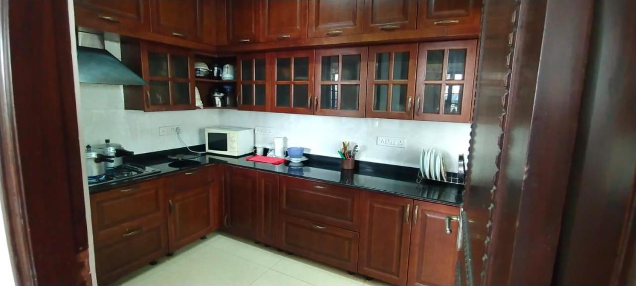 Service Apartment in Richmond road view 4
