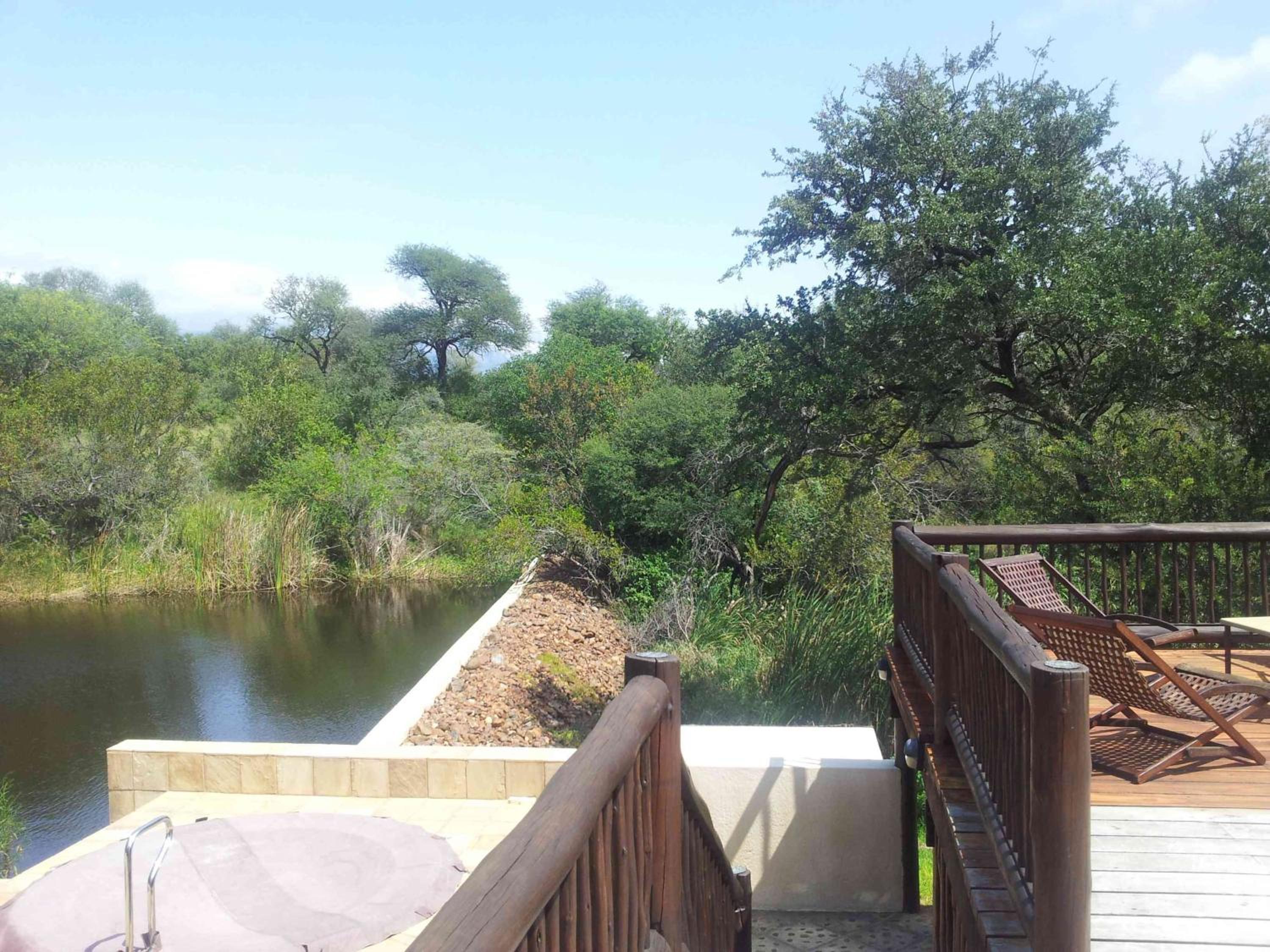 Own Pool - Ample Space - Beautiful Views