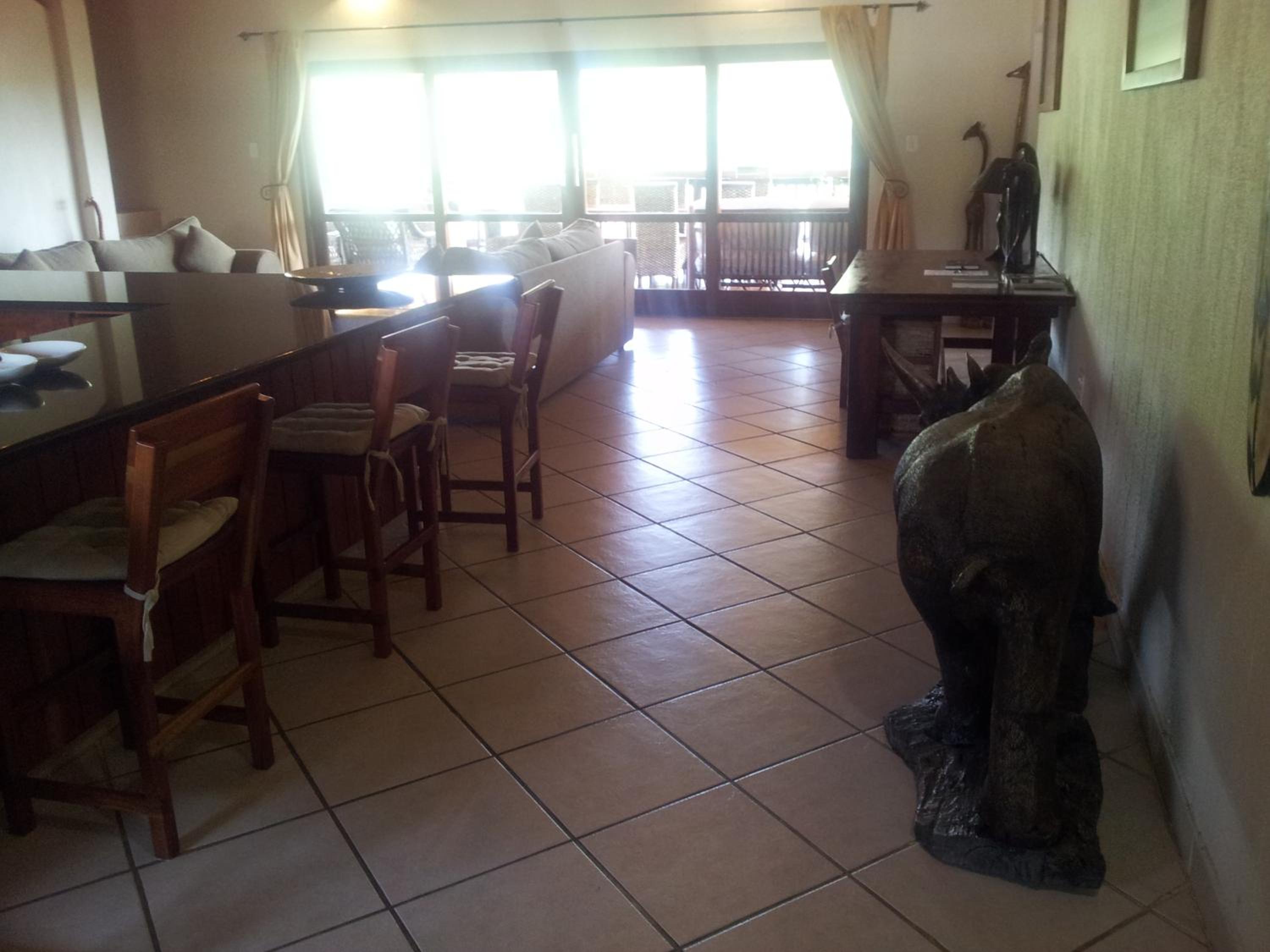 Own Pool - Ample Space - Beautiful Views