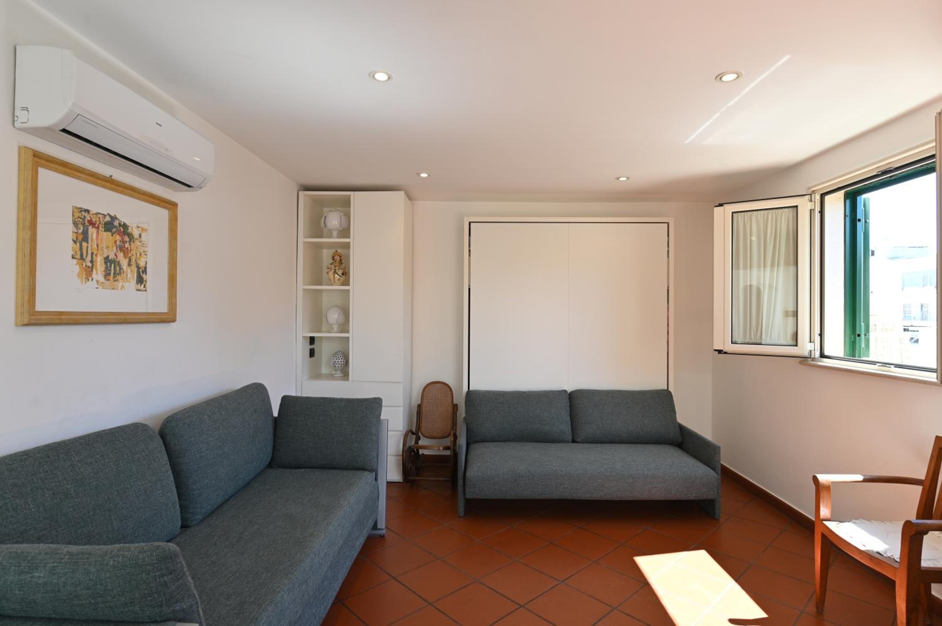 Terrazza128 apartamento con terraza en Bari — hotel room
