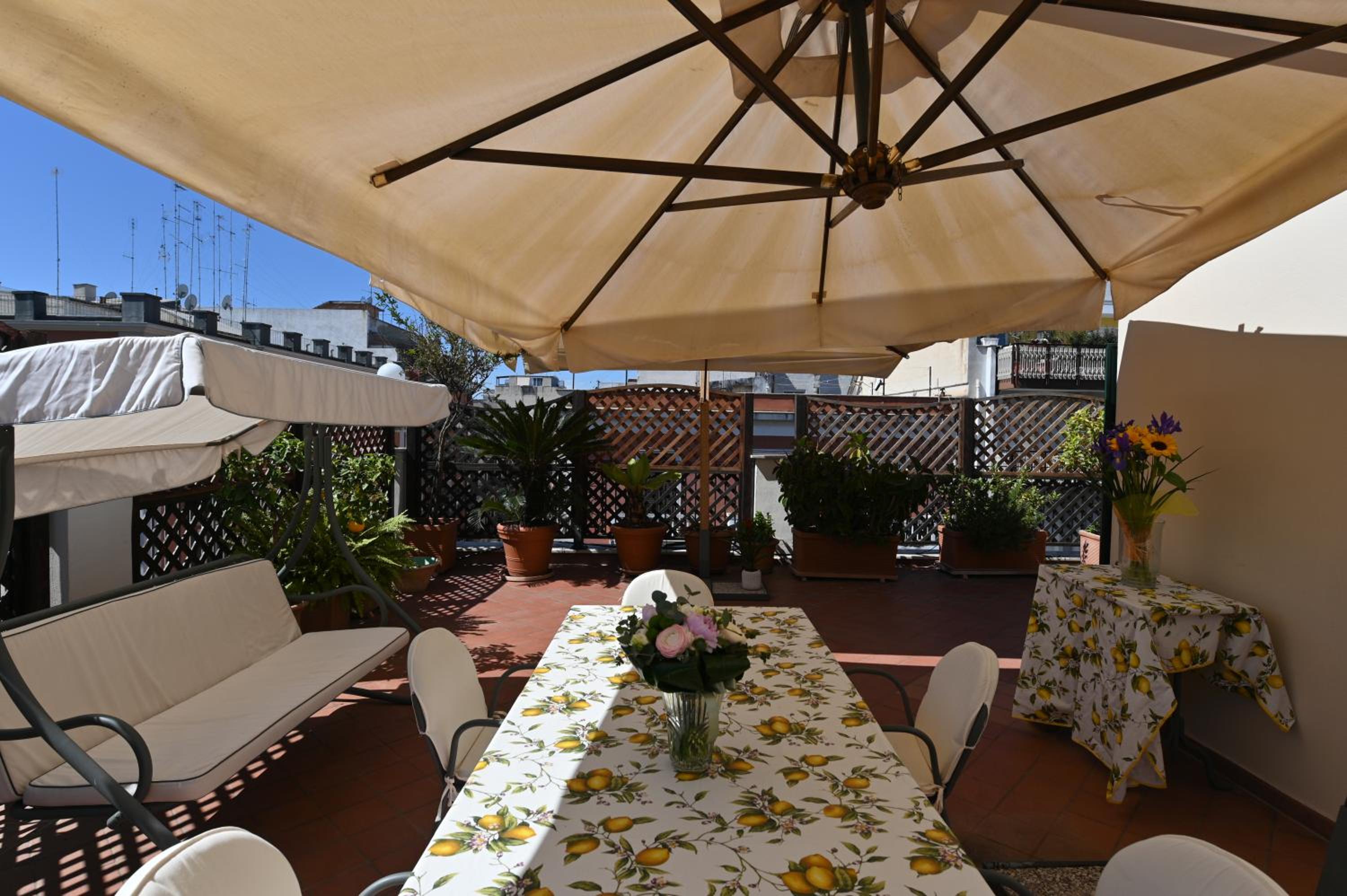 Terrazza128 apartamento con terraza en Bari — balance & terrace