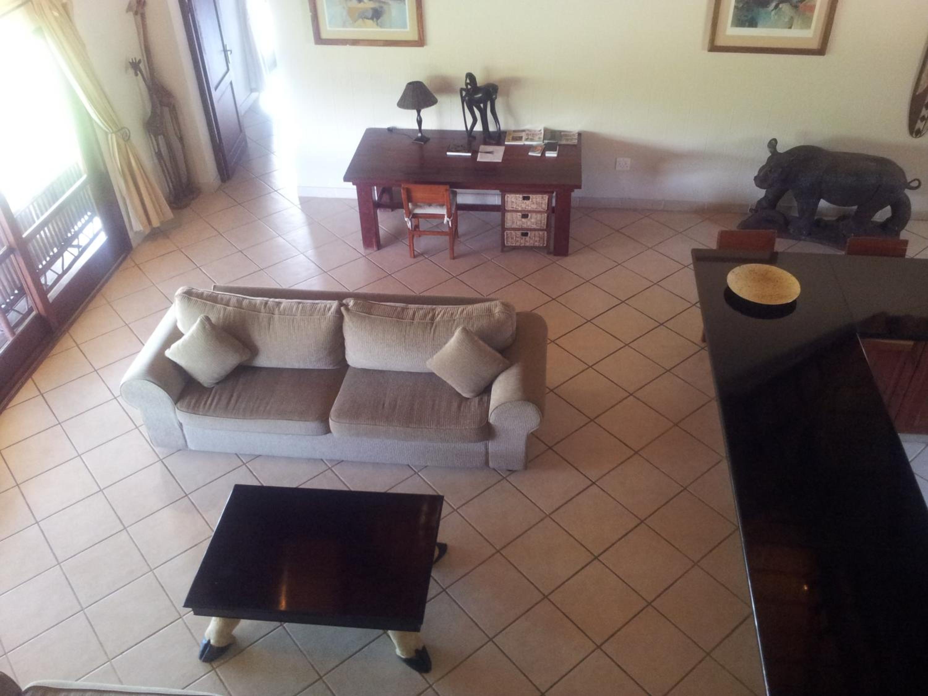Own Pool - Ample Space - Beautiful Views