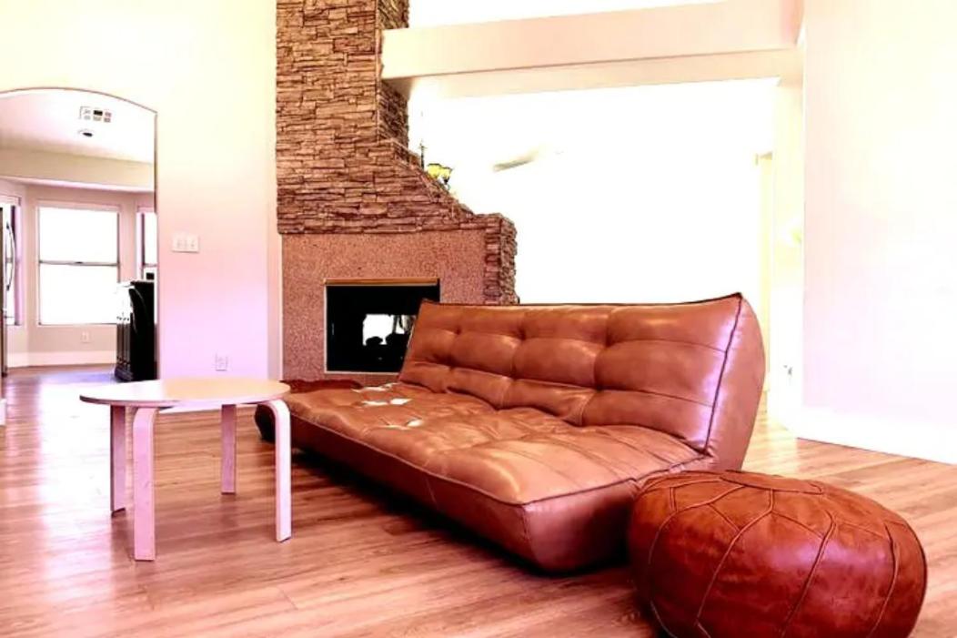 Boho Haus - Three Bedrooms House in Las Vegas view 3