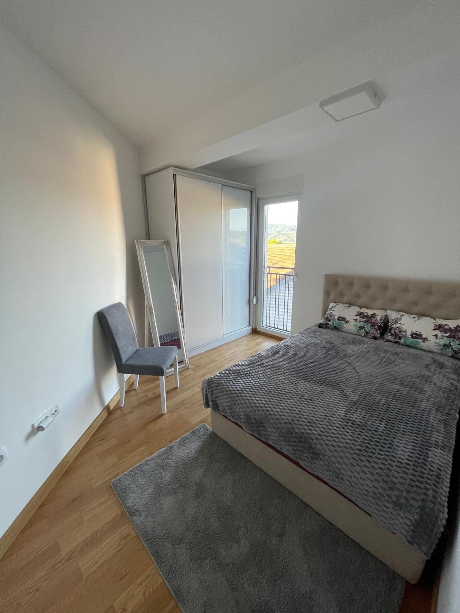Emma Apartman view 5
