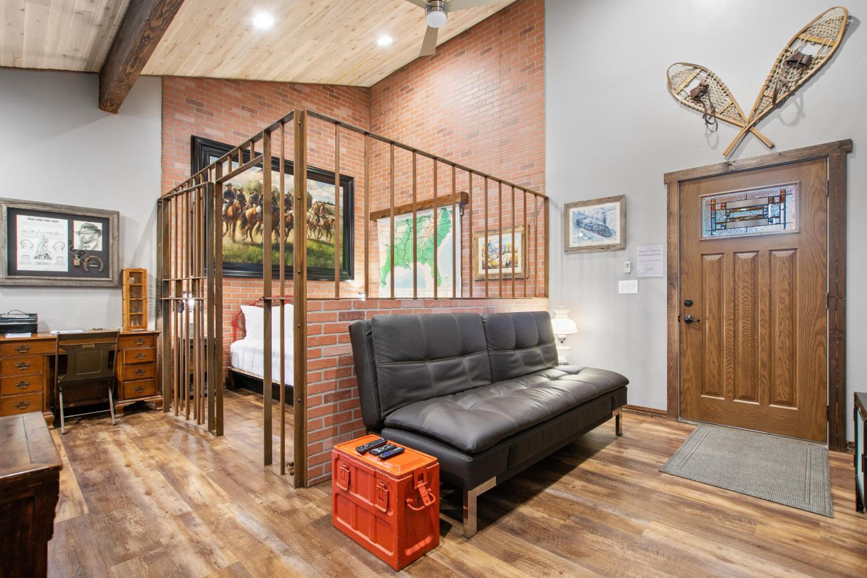 Fort Williamson Glacier Vacation Rentals