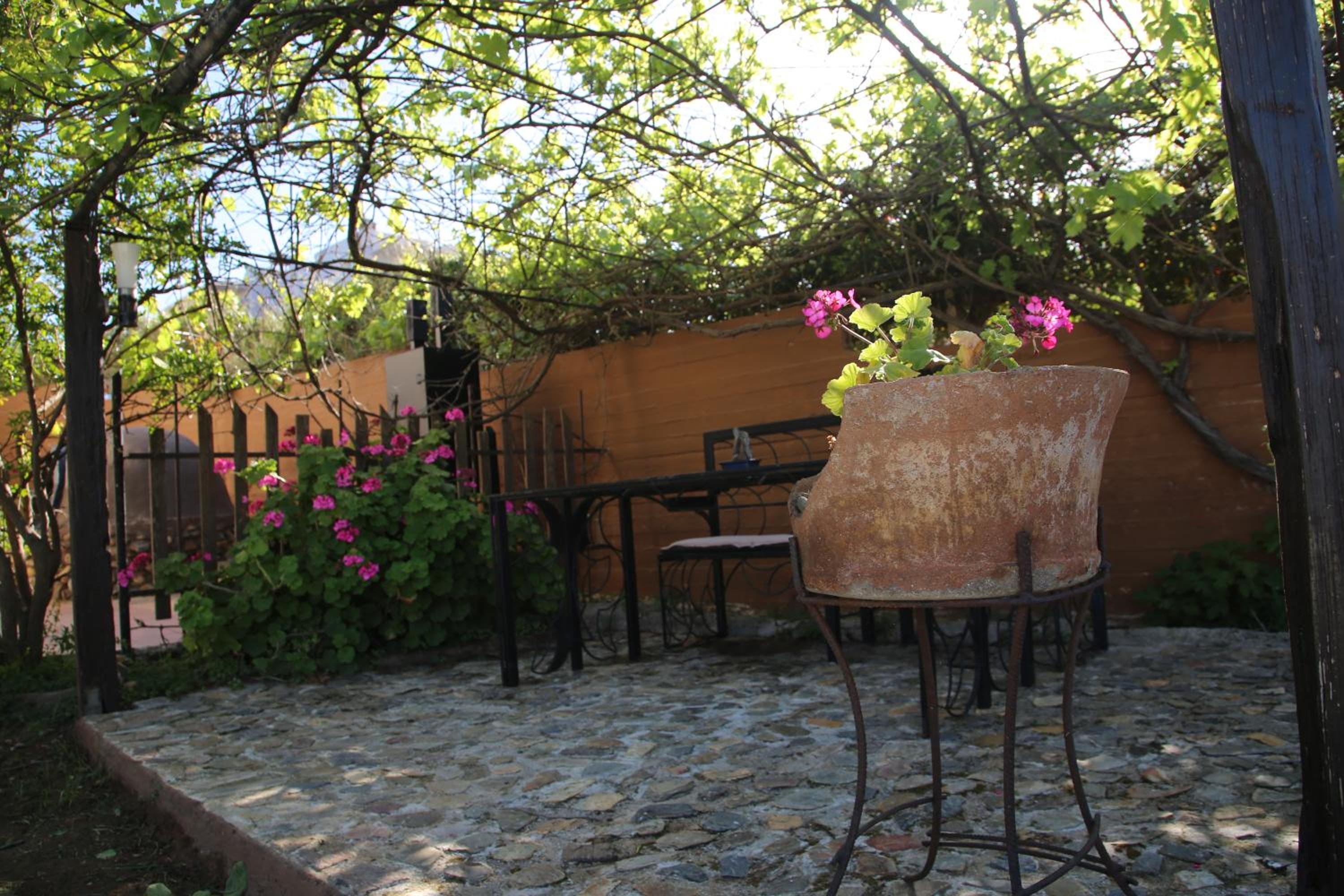 Rododafni Apartments