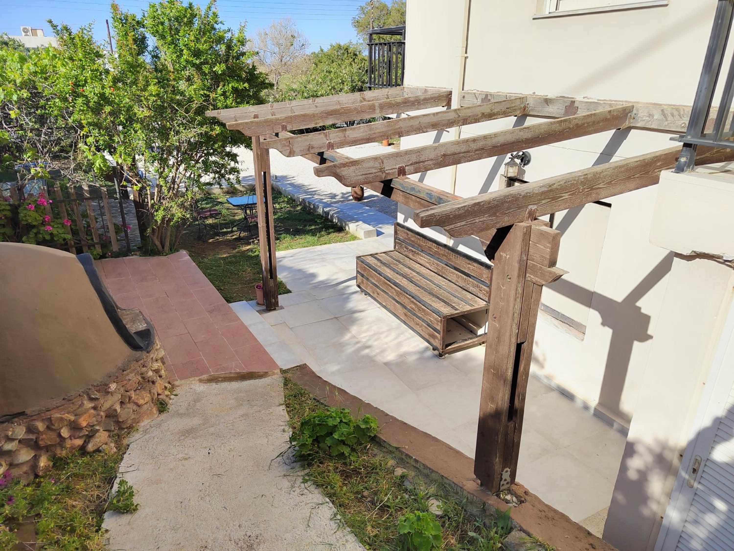 Rododafni Apartments