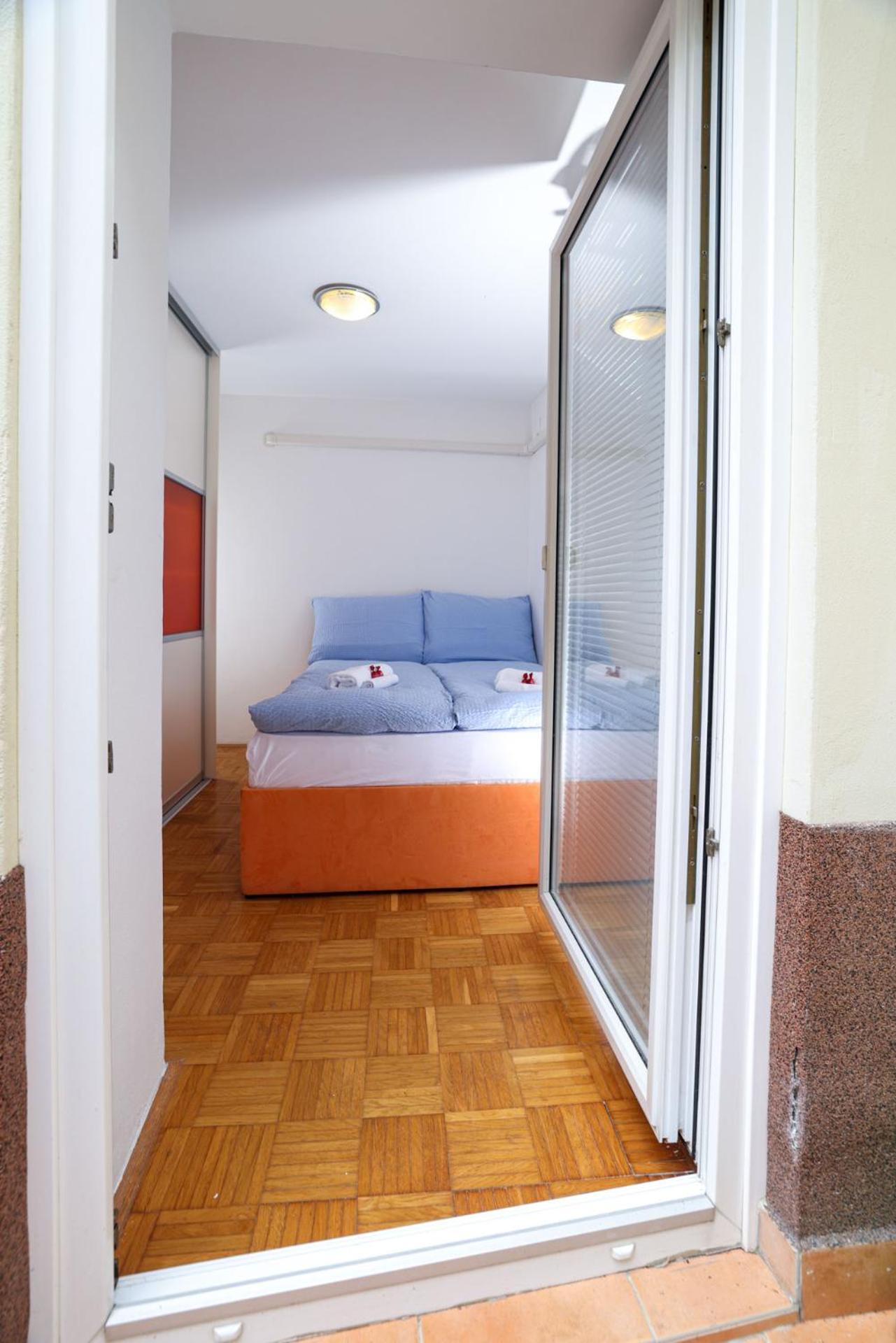 MHOUSE
