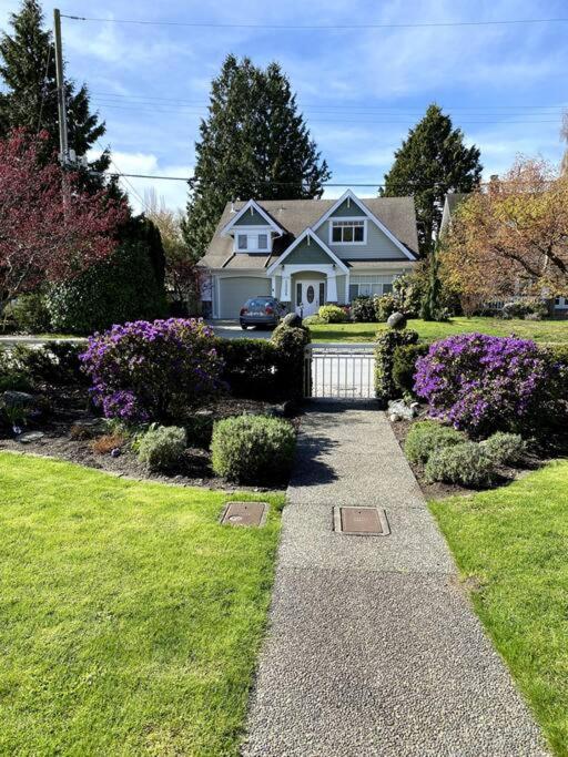 Villa in Crescent Beach