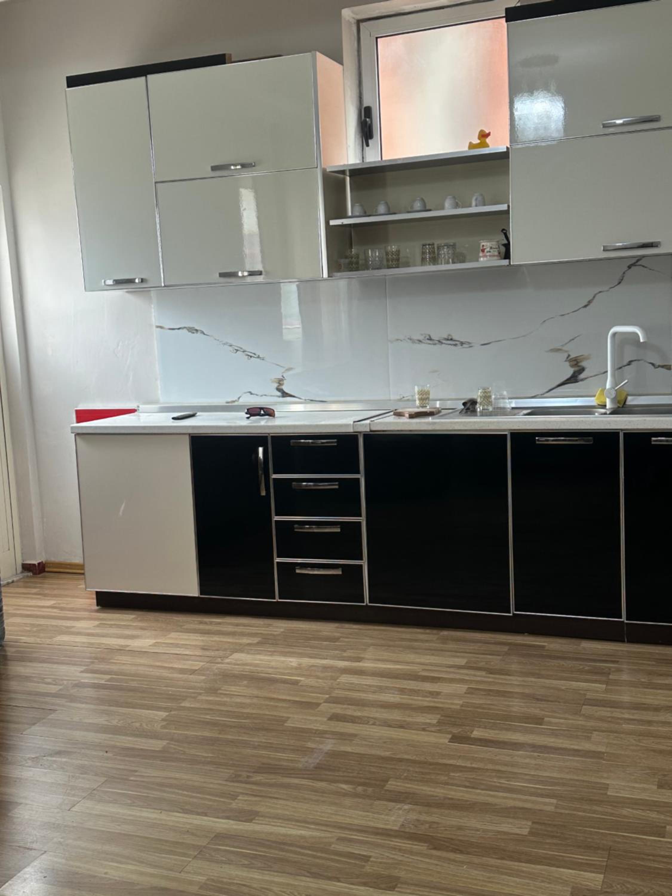 Apartament ne Astir