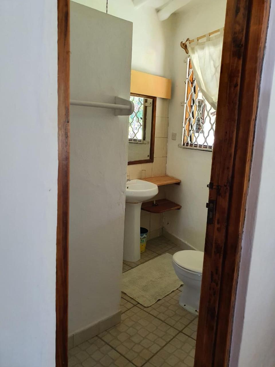 Photo 33