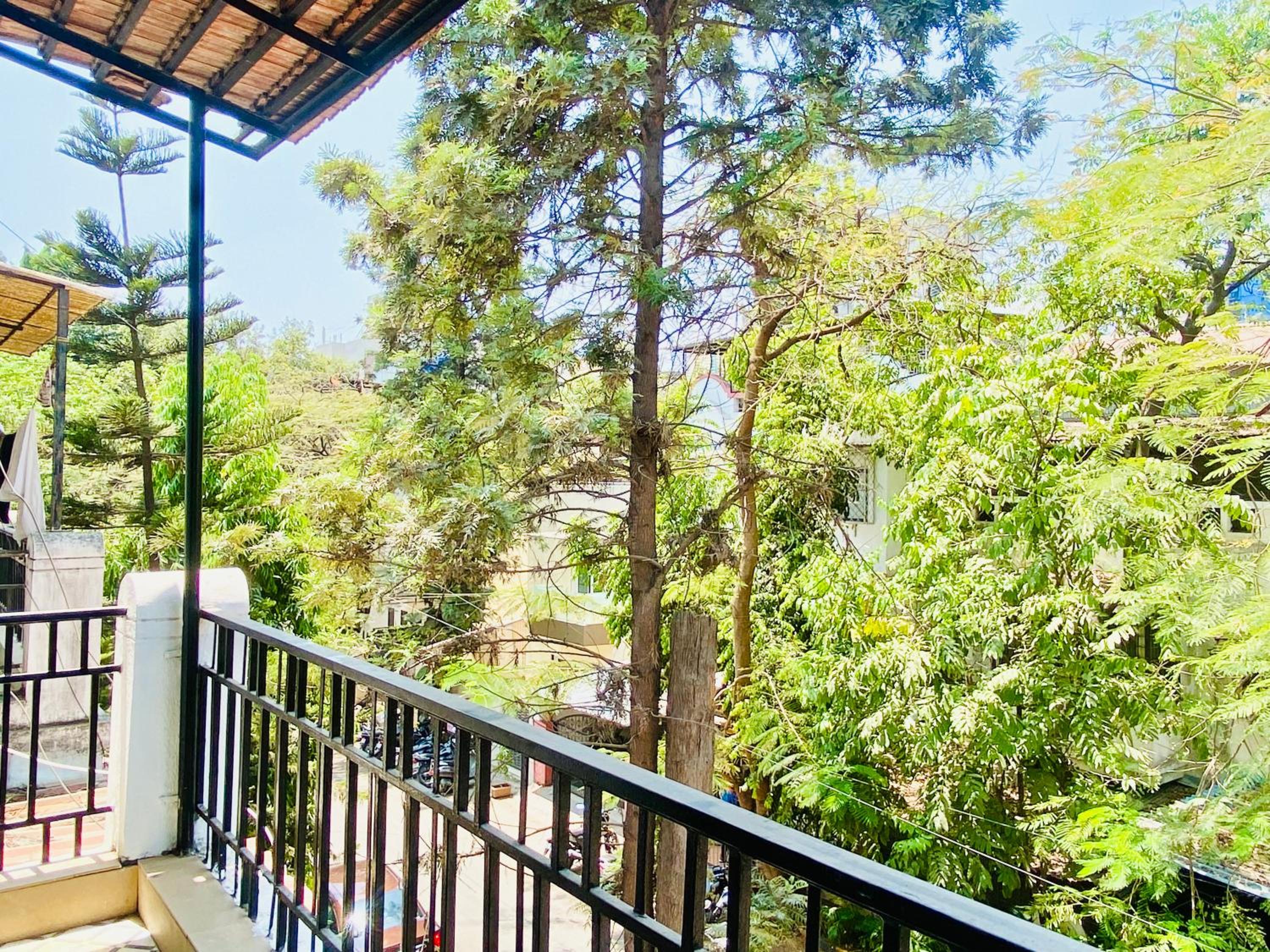 Separate 2 AC Rooms Kalyani Nagar Near Pune Airport Osho Garden WTC view 4