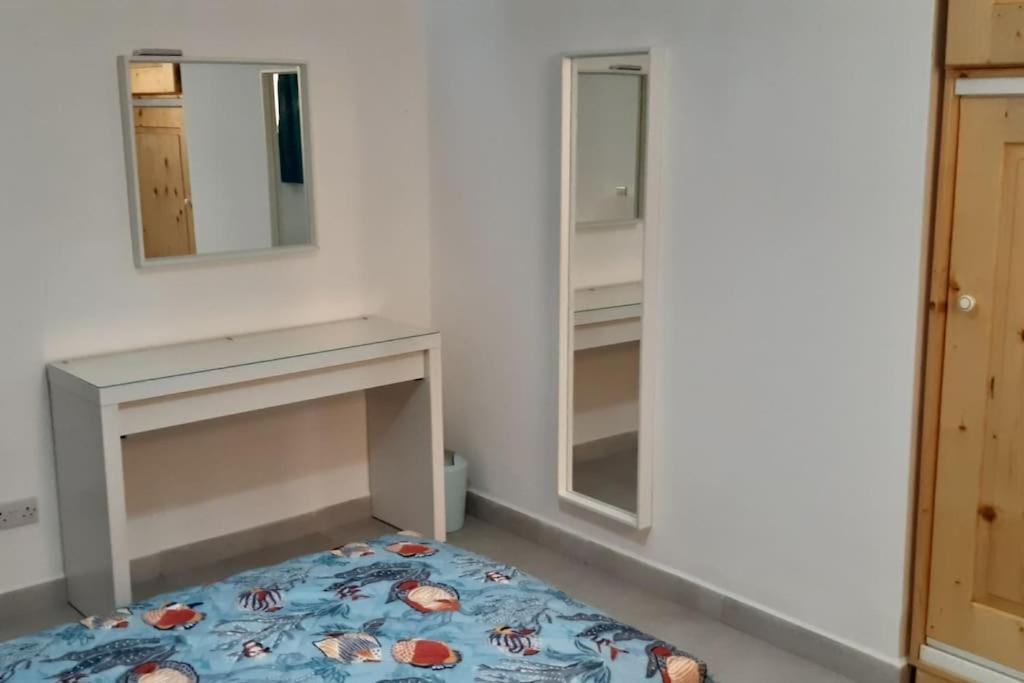 Sunset Court Self Catering Sea View Apartment photo 4