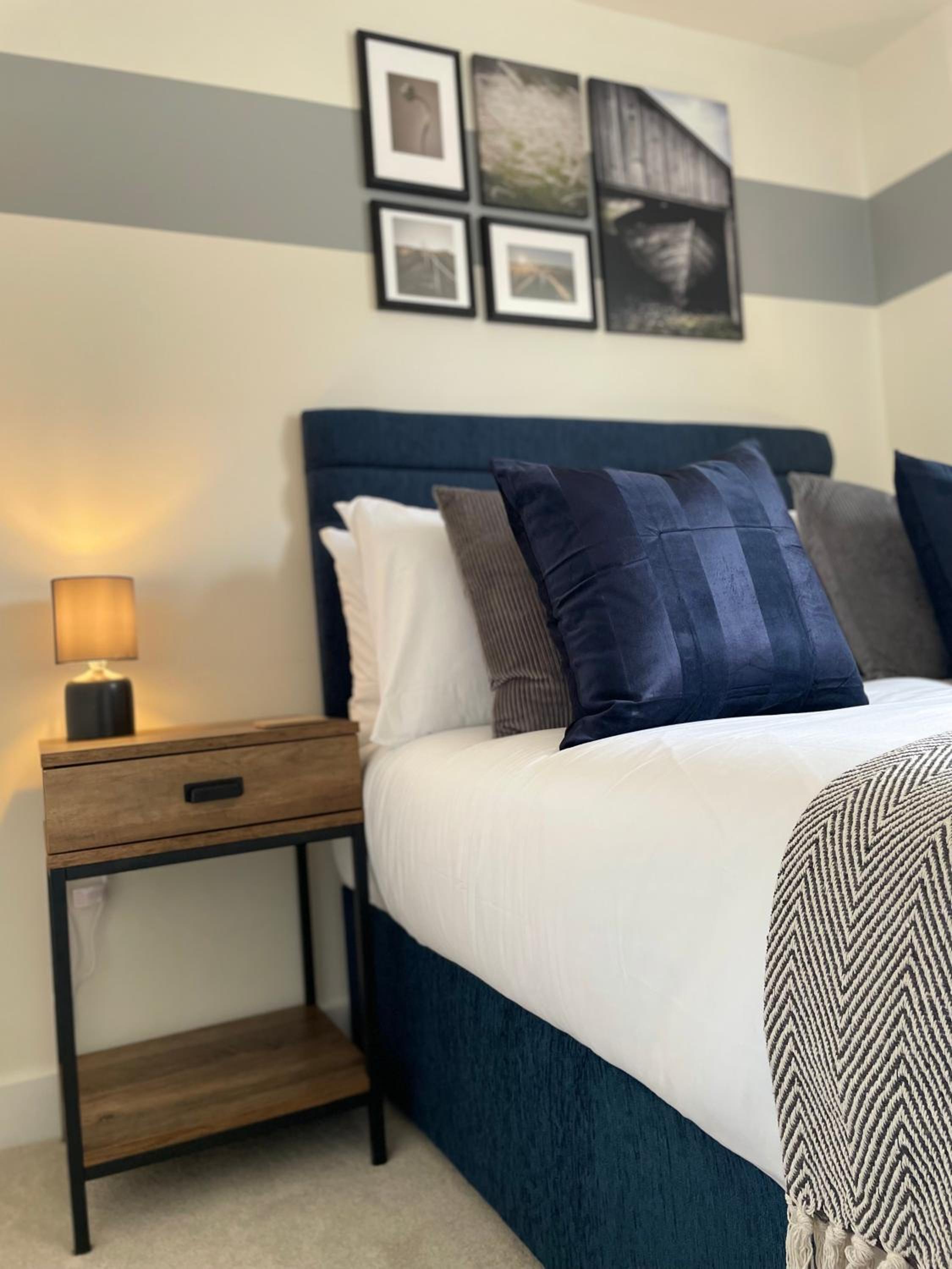 3-Bedroom Luxury Stay With FREE Parking