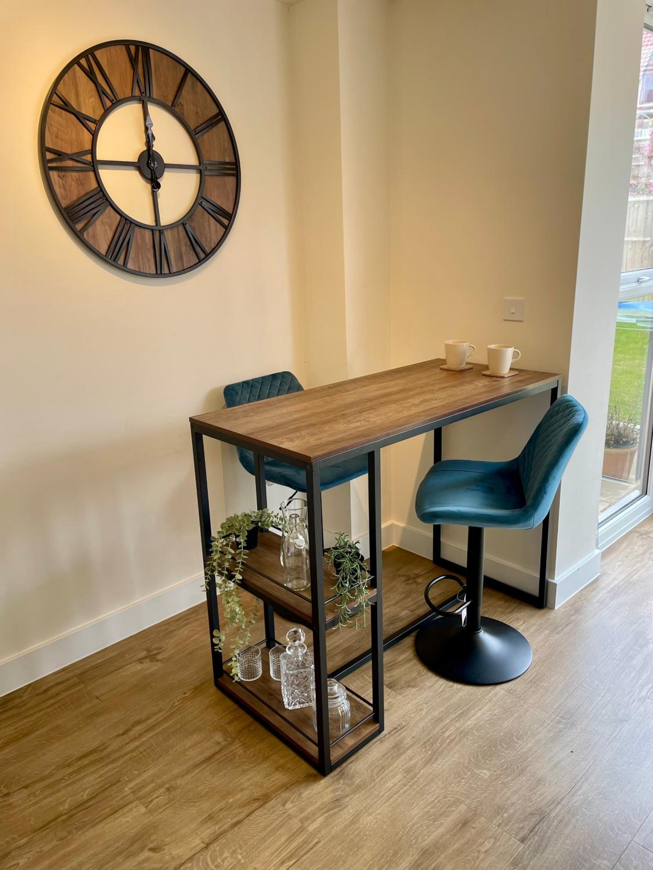 3-Bedroom Luxury Stay With FREE Parking, photo 12