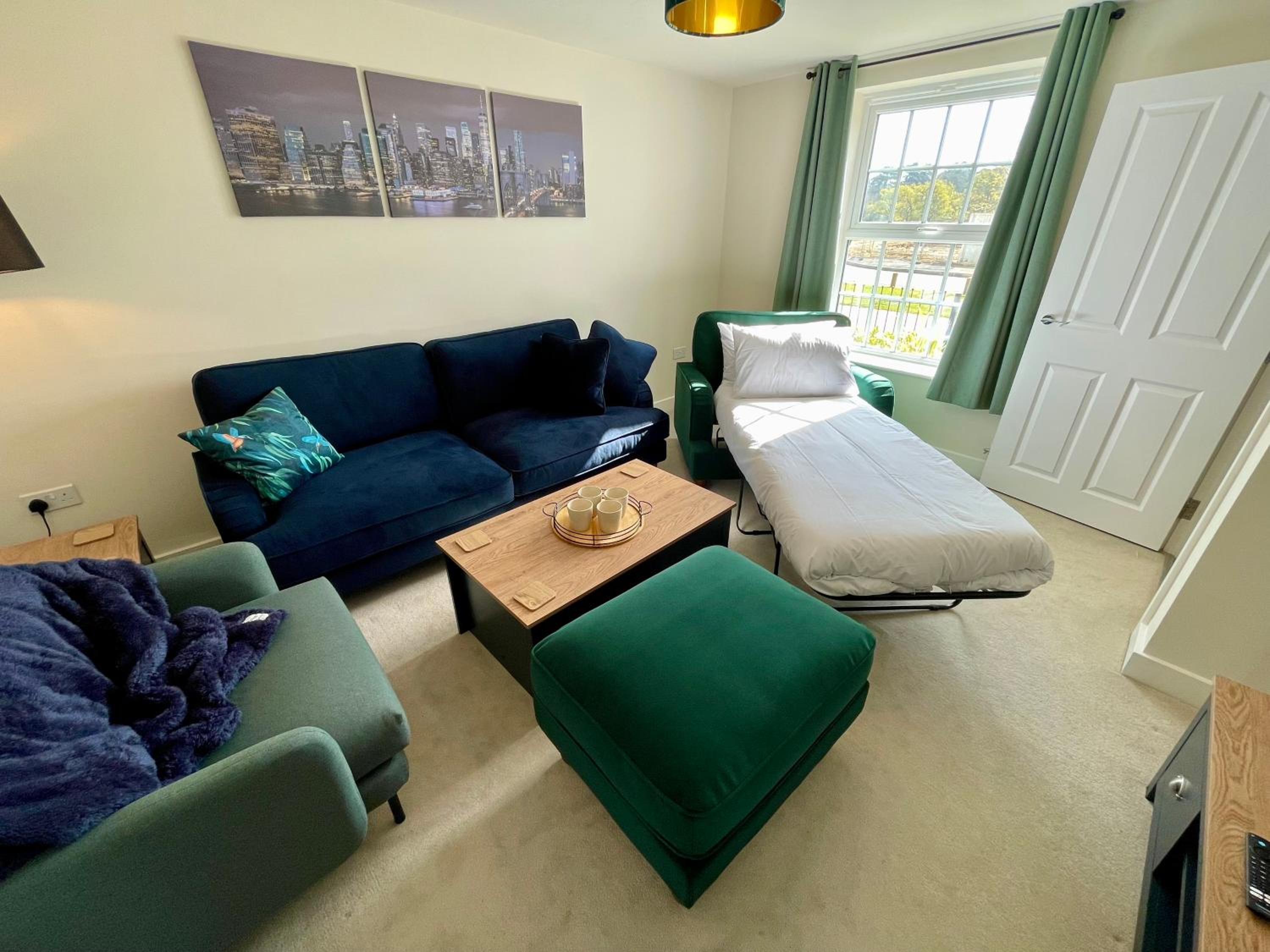 3-Bedroom Luxury Stay With FREE Parking, photo 33