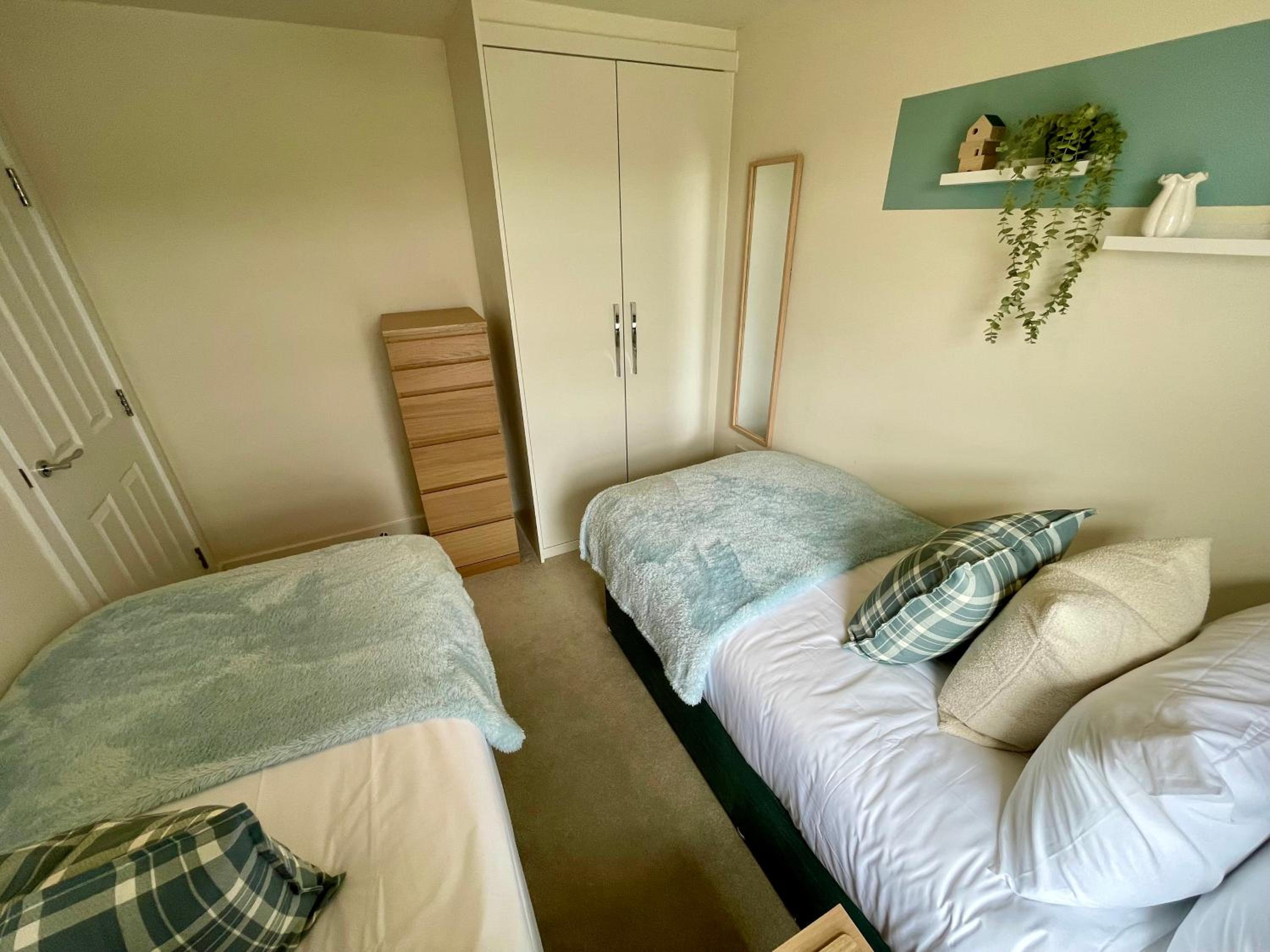3-Bedroom Luxury Stay With FREE Parking, photo 24
