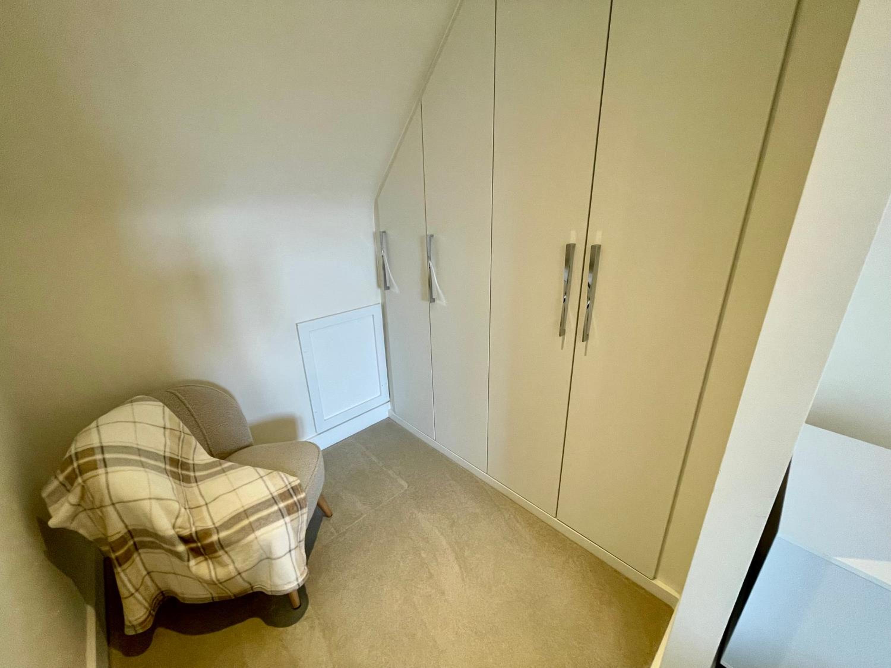 3-Bedroom Luxury Stay With FREE Parking