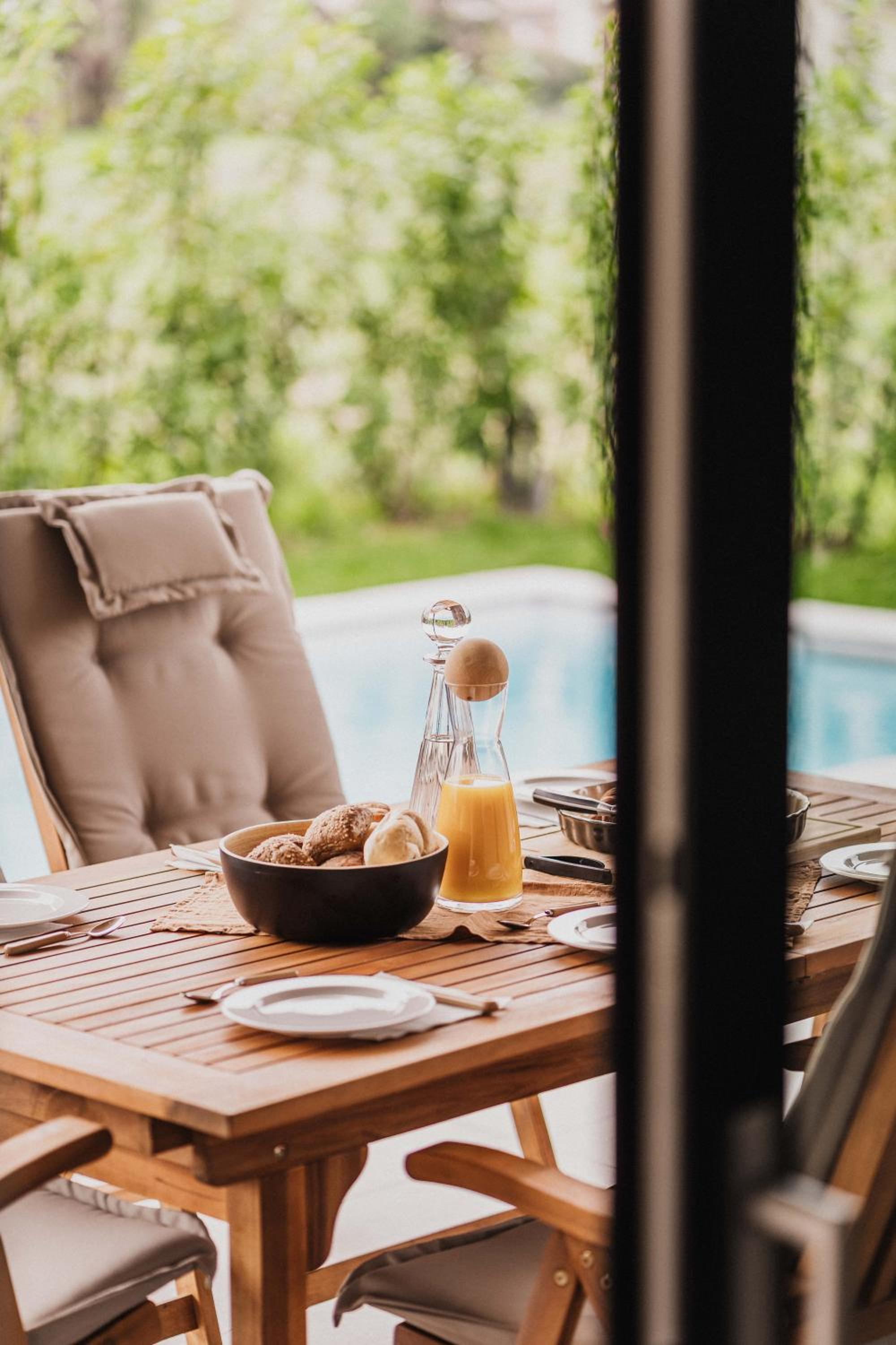 Luxe Villa Maxime view 3