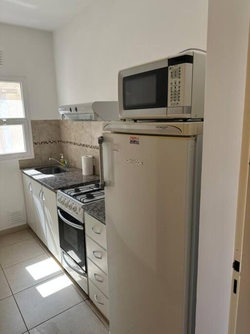 Cálido y céntrico departamento 1 opcional cochera