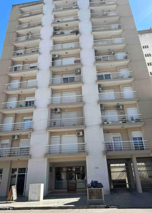 Cálido y céntrico departamento 1 opcional cochera