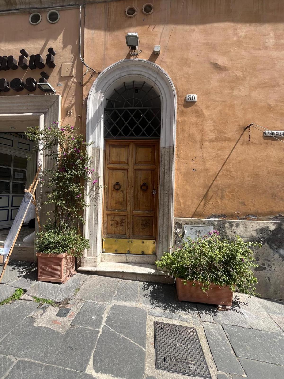 Crispi 30 Stylish Apartment
