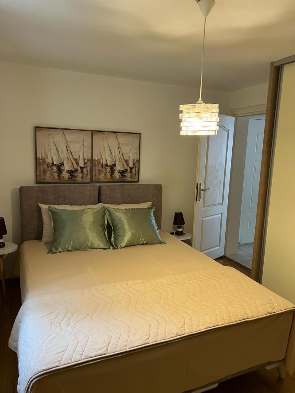 Apartments Villa Jovovic view 2