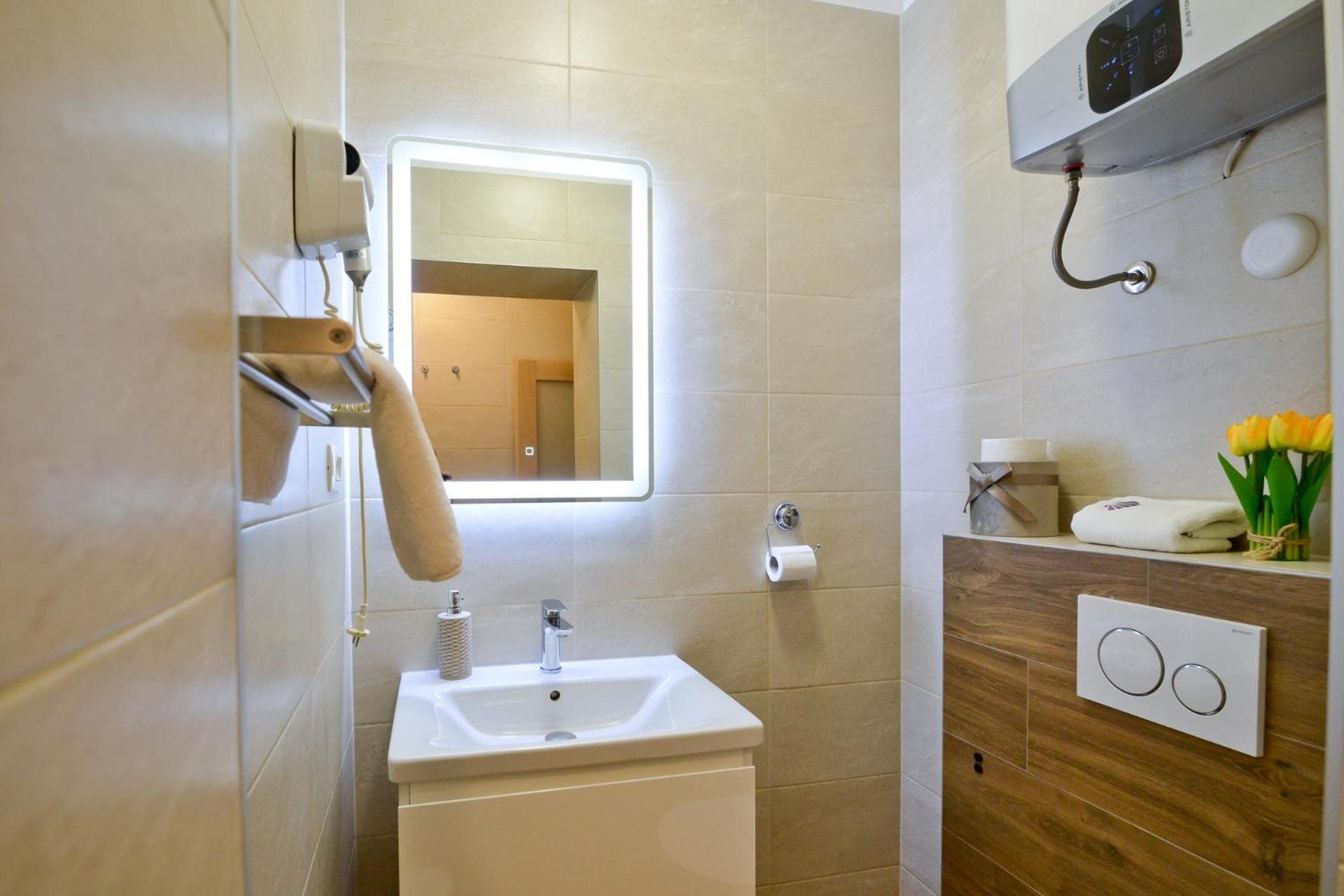 Zoilo Rooms self check-in