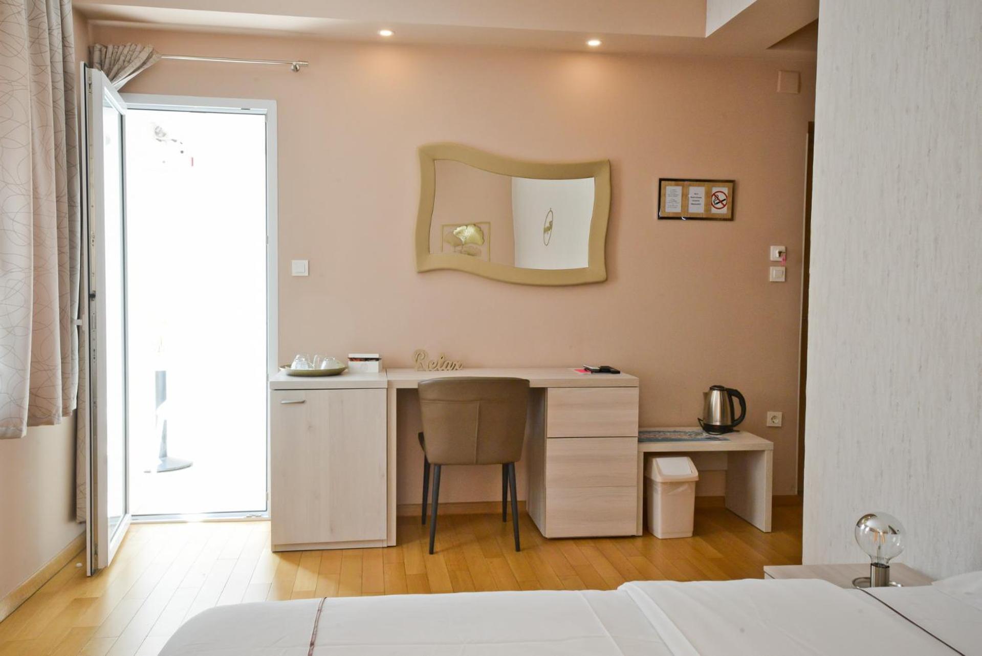 Zoilo Rooms self check-in