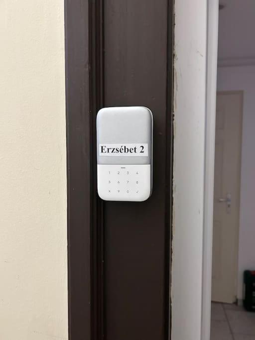 Erzsébet 5B City Center 1 db bed very convenient view 5