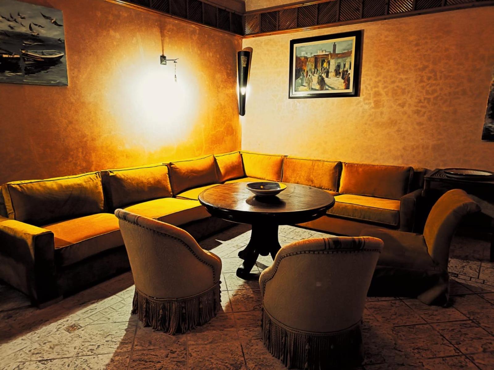lounge
