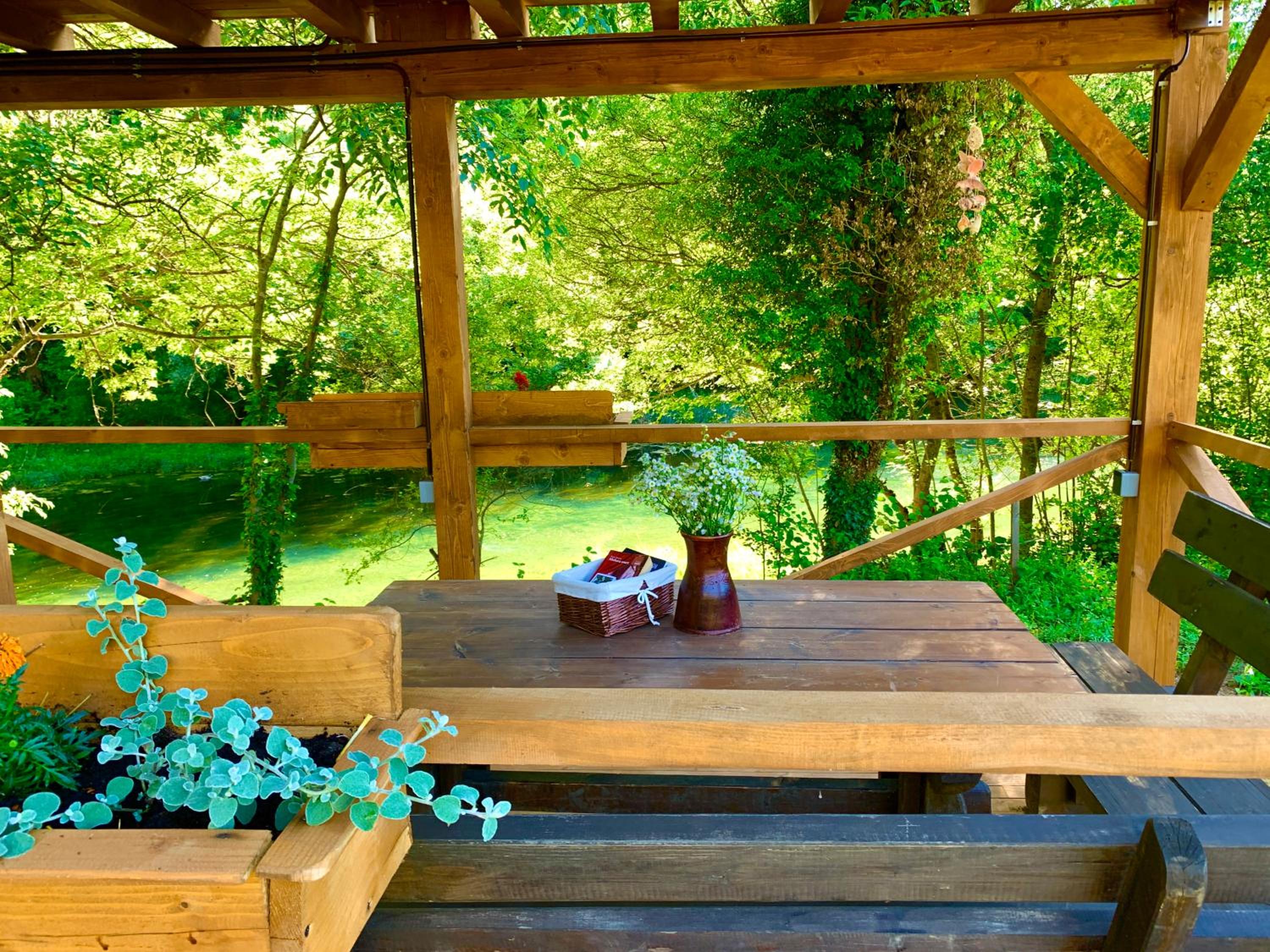 Magical Treehouse w sandy beach
