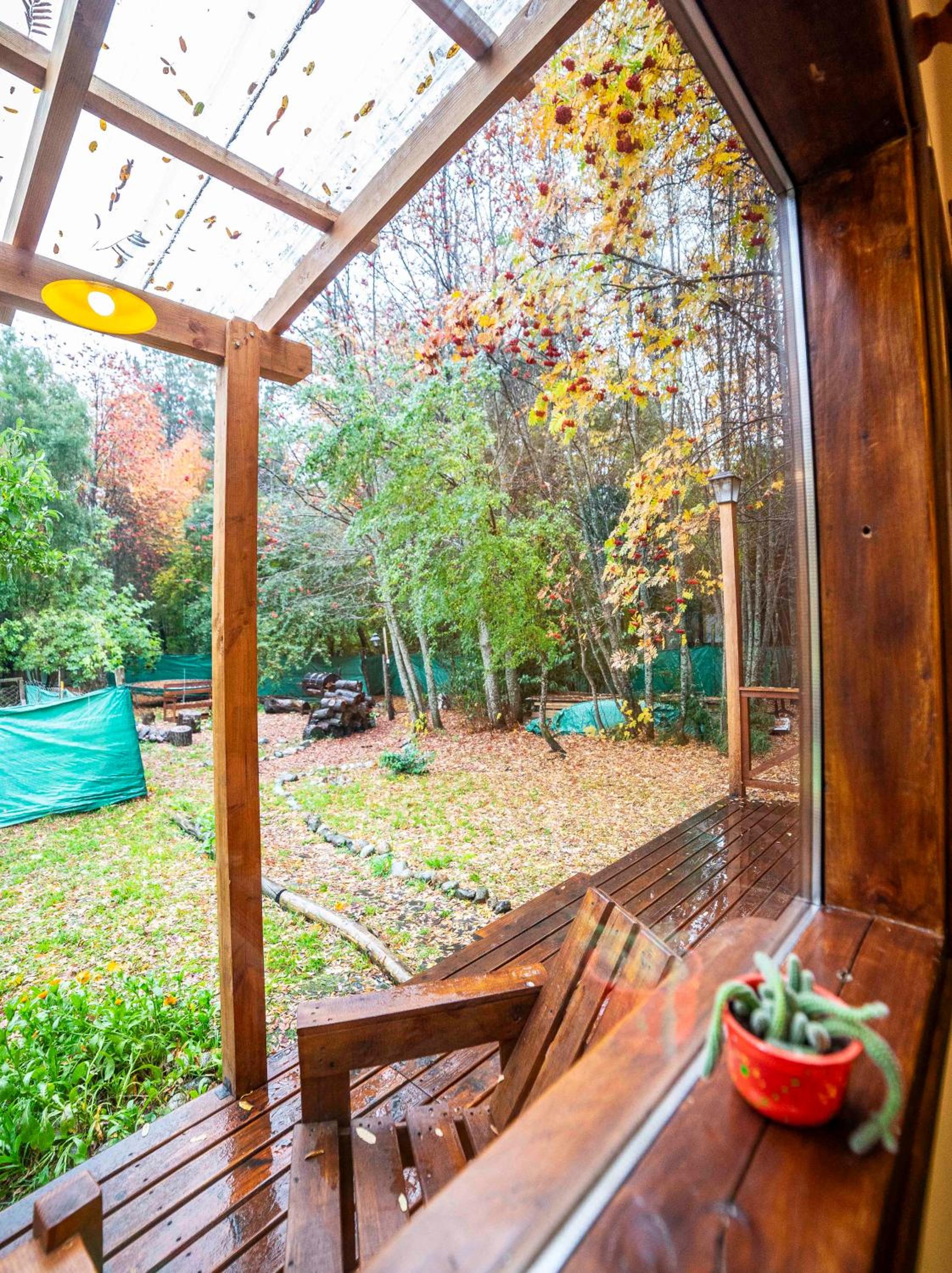 Casa en entorno de bosque, cerca de playas y cerros