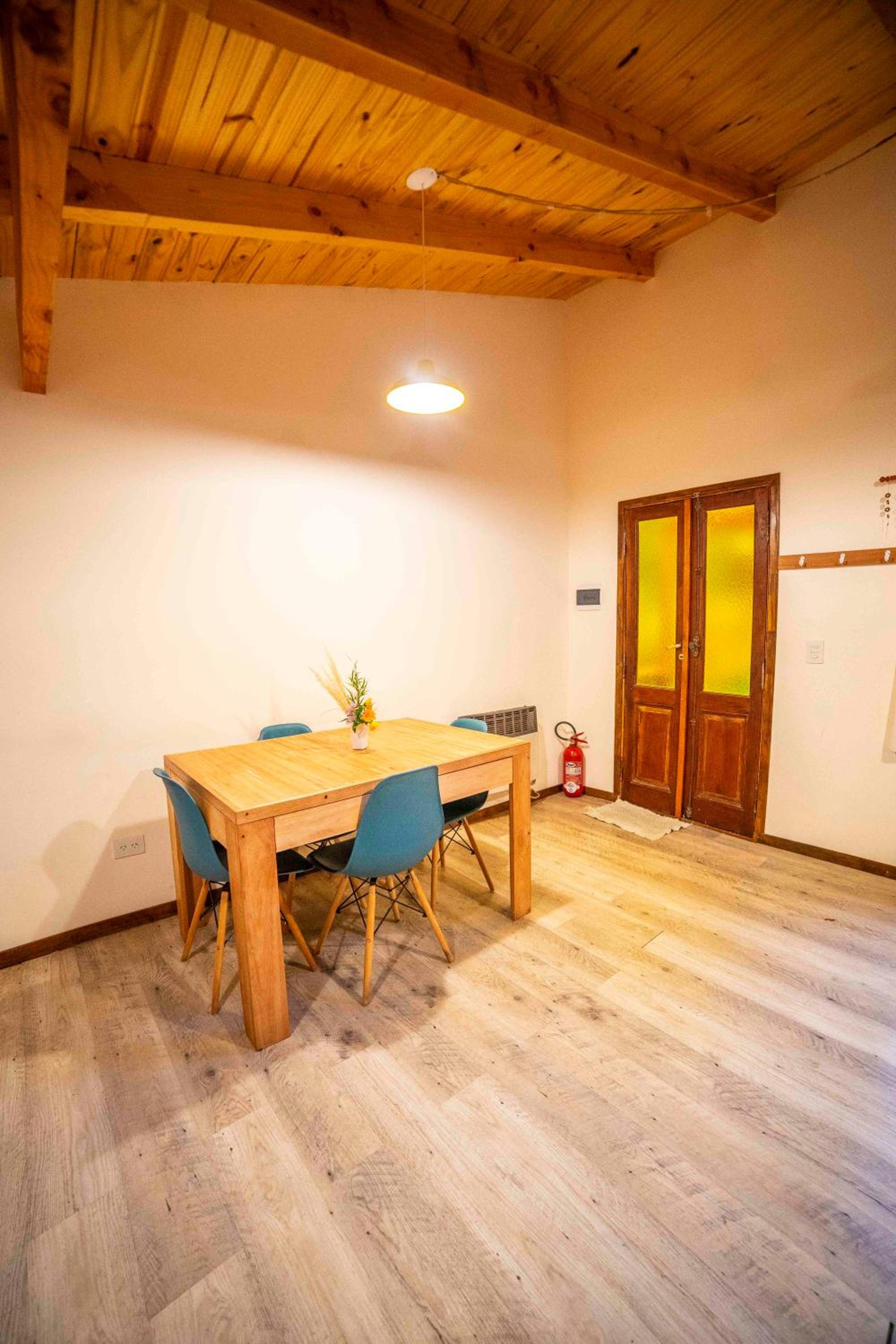 Casa en entorno de bosque, cerca de playas y cerros