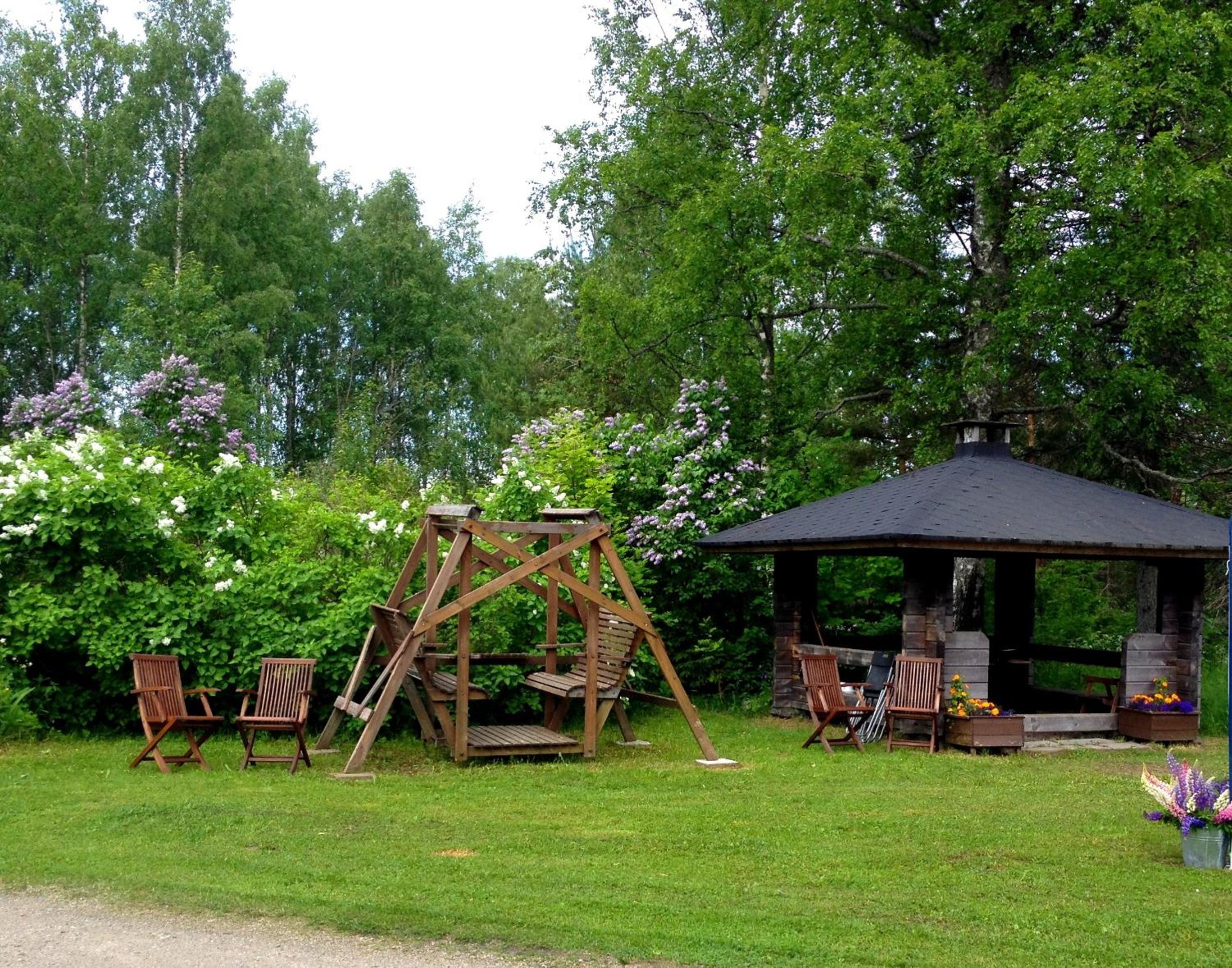 Vanhan Koulun Majatalo-Old School Guest House